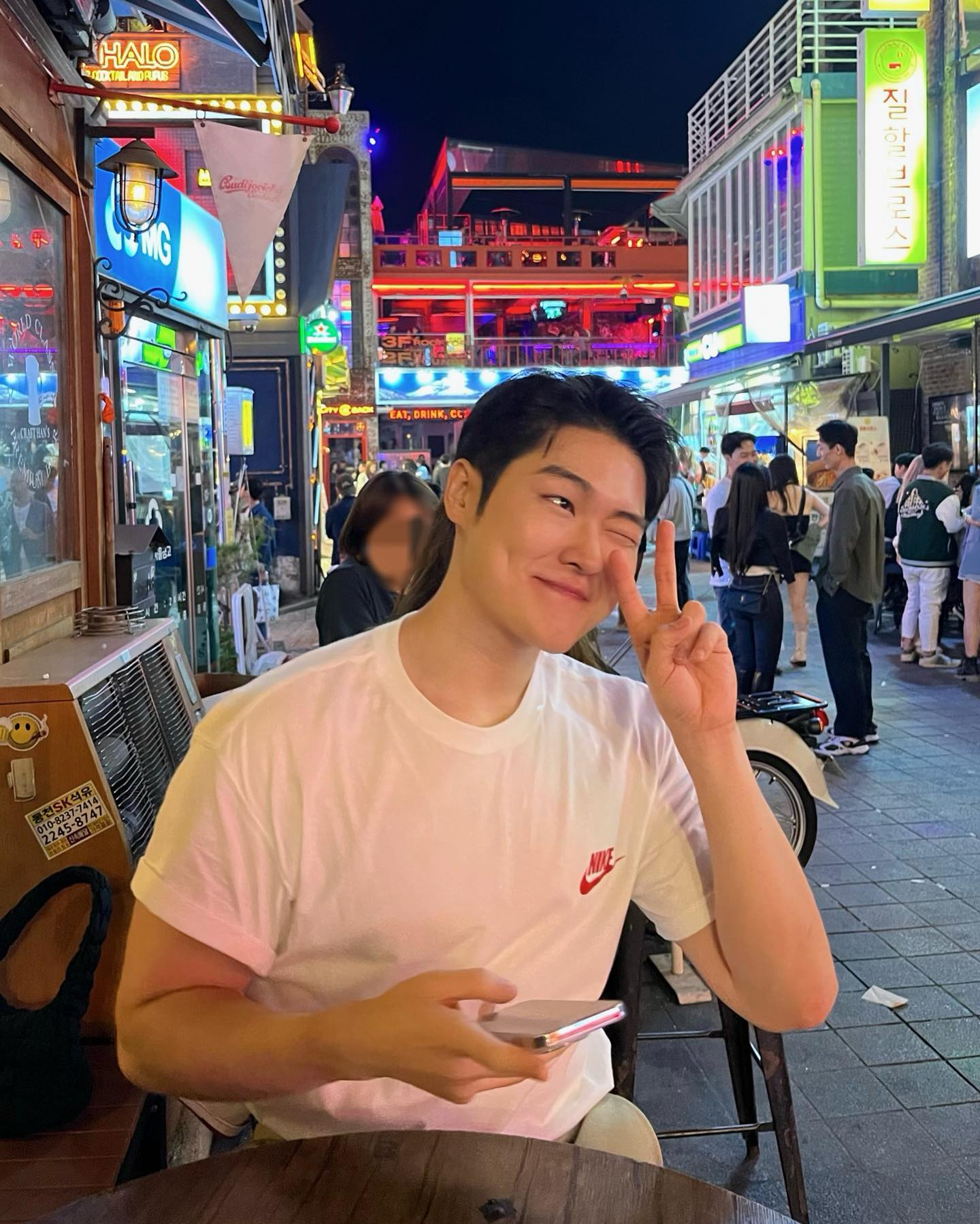 눈에 마카롱있음 ✌️