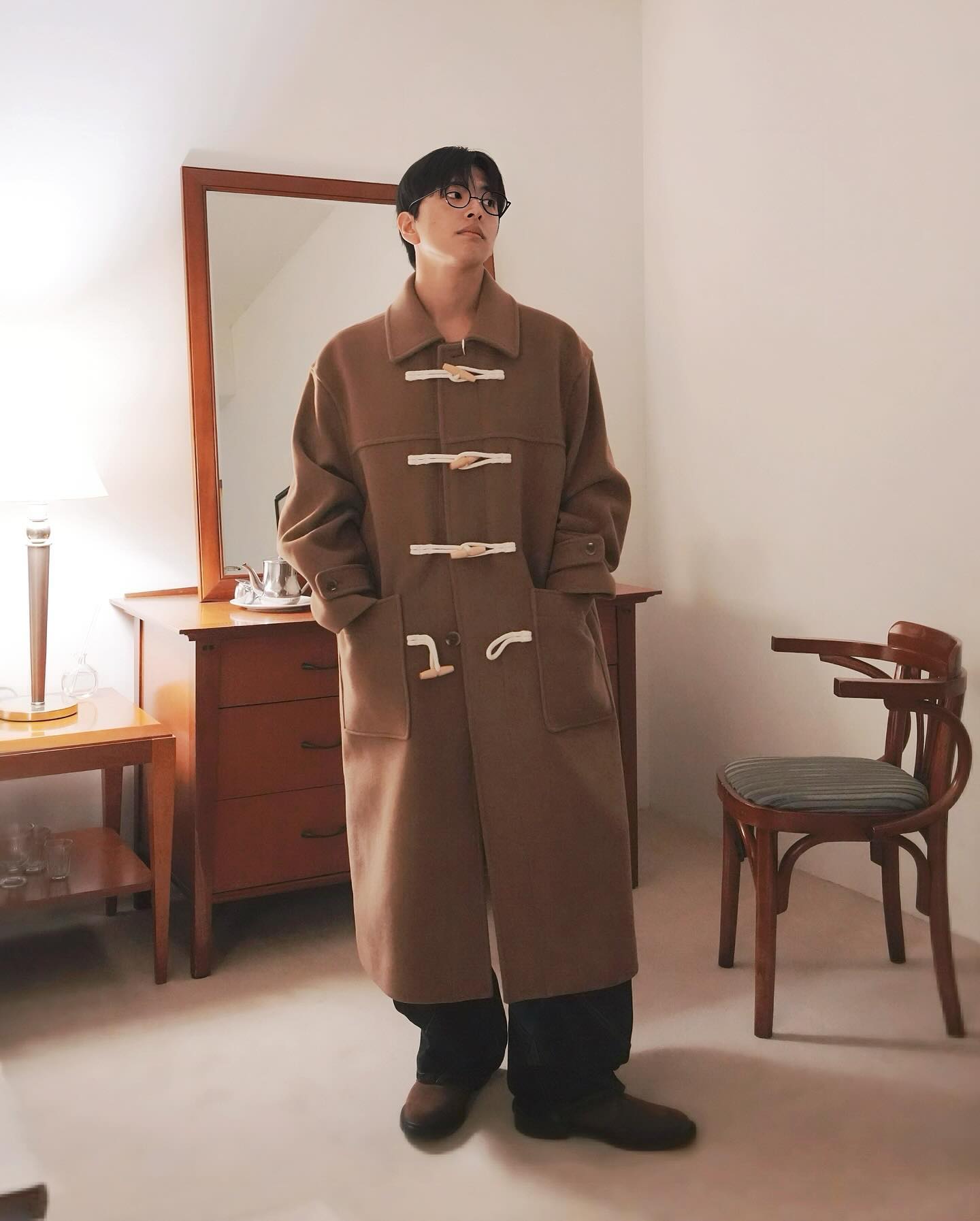 #협찬
⠀⠀⠀⠀⠀⠀⠀⠀⠀⠀⠀⠀⠀⠀⠀⠀⠀⠀⠀⠀⠀⠀⠀⠀⠀⠀⠀⠀⠀⠀⠀
키뮤어
울 세미오버핏 더플 코트

고함량 울 원단으로 보온성을 극대화 한 코트
딱 가을에 정말 잘 어울리는 코트 아닌가?

 #키뮤어 #KIIMUIR