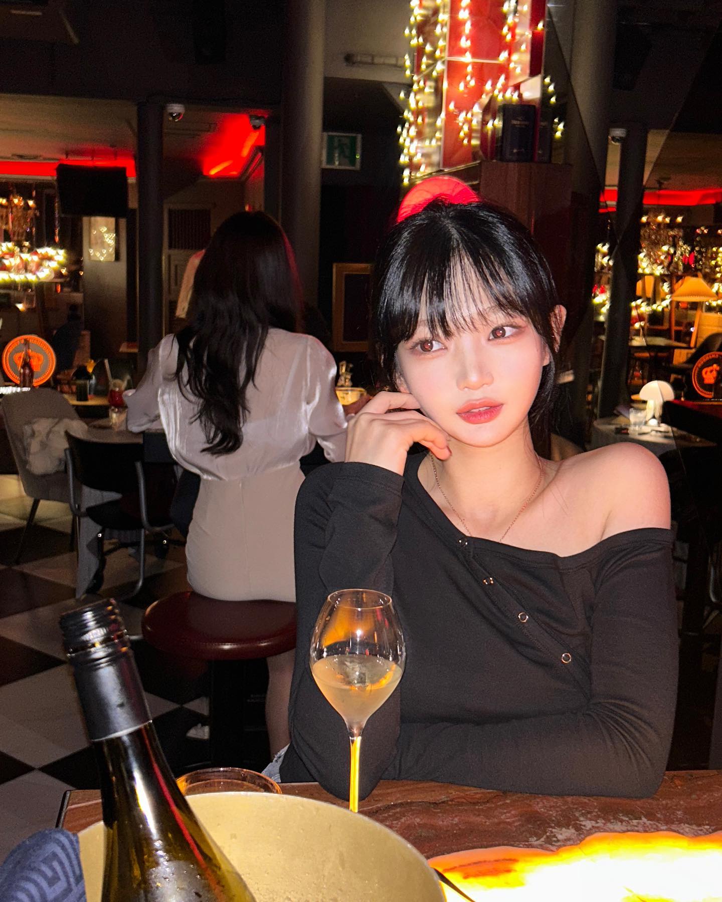 나만 벌써 캐롤 듣나보오..
🎄❄=🤍

💌: adultonlylounge 

#어덜트온리 #연말파티