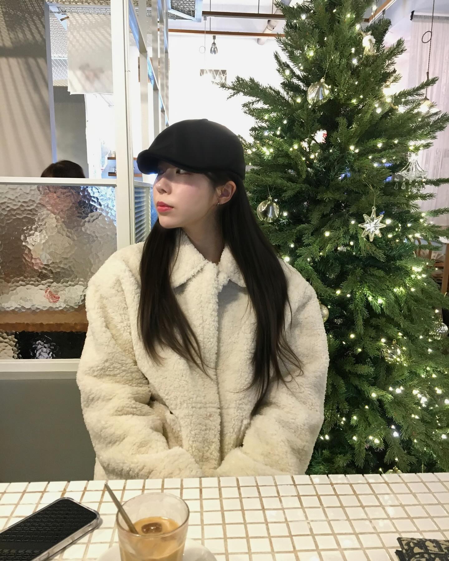 기여운 모쟈쓰구 집앞 마실 ❄️