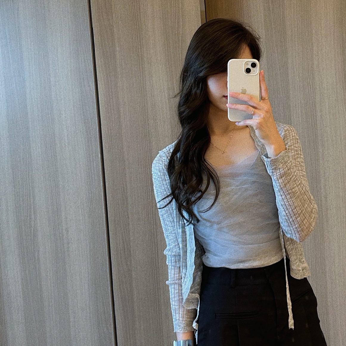 아예 검정으로 덮을까🧏🏻‍♀️