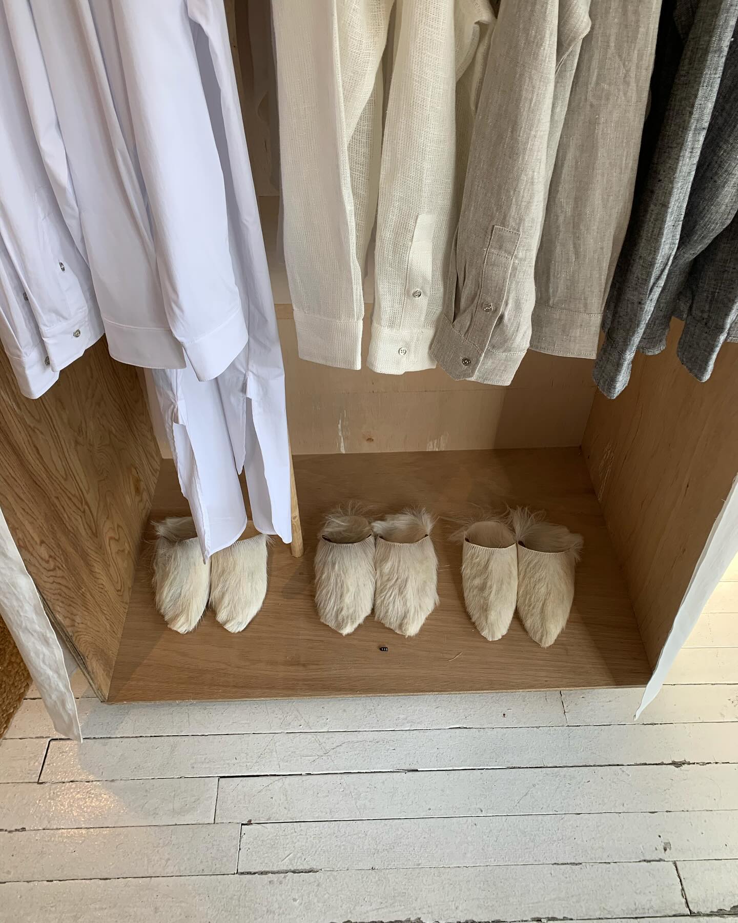 저 양초처럼 나도 푹 늘어질래...

#연남동소품샵 #연남동 #연희동