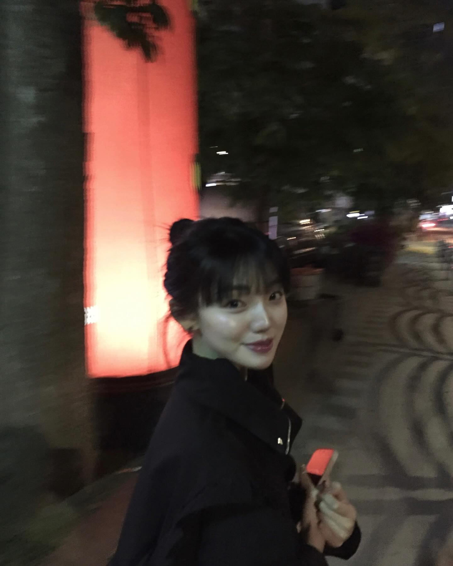 📸