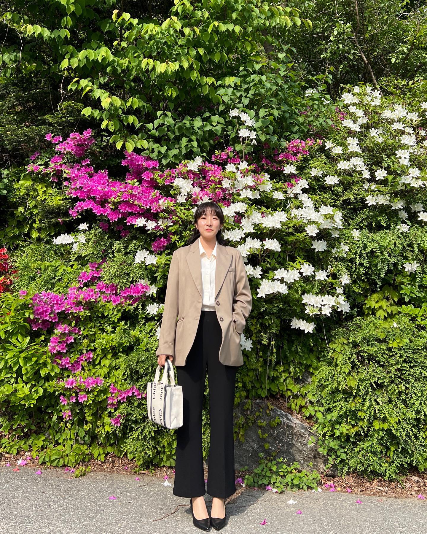 ⠀⠀⠀⠀⠀⠀⠀⠀⠀⠀
여행다니기 너무 좋은 날씨에요
여기저기 돌아다니면서 맛난거도 먹고
예쁜 인생샷도 많이 건져서 너무 신나 >.<
.
요즘 피부관리 받는거 마음에 드네 !
피부가 좋으니까 사진찍는 재미가 쏠쏠~
이건 다 버츄라인 덕분❤️
.
다음엔 어디 놀러갈지 생각해봐야겠다 희희
.
.
#버츄RF #리프팅 #탄력관리 #피부관리 #버츄아이 #버츄라인 #윤곽리프팅 #눈꺼풀리프팅