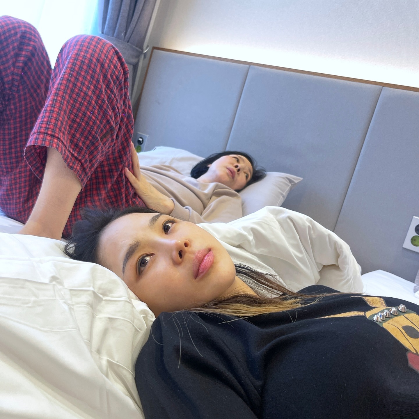 🧧명절 요약
Photo by #조카튼조카

#복많이받으세요 #무탈하길 #엄마랑눕눕