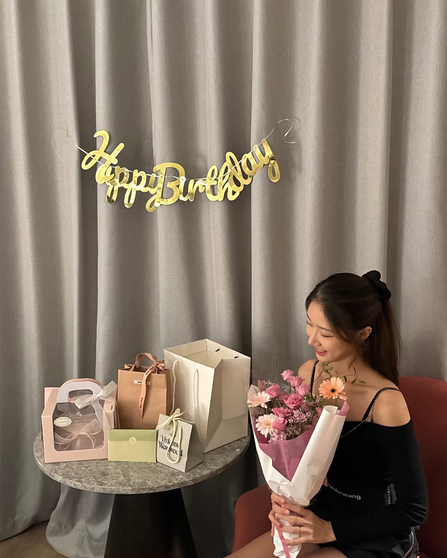 365일 내내 생일하고 싶어 !!!🎂🥳🎉🎁
_
#HBD #2024 #생일