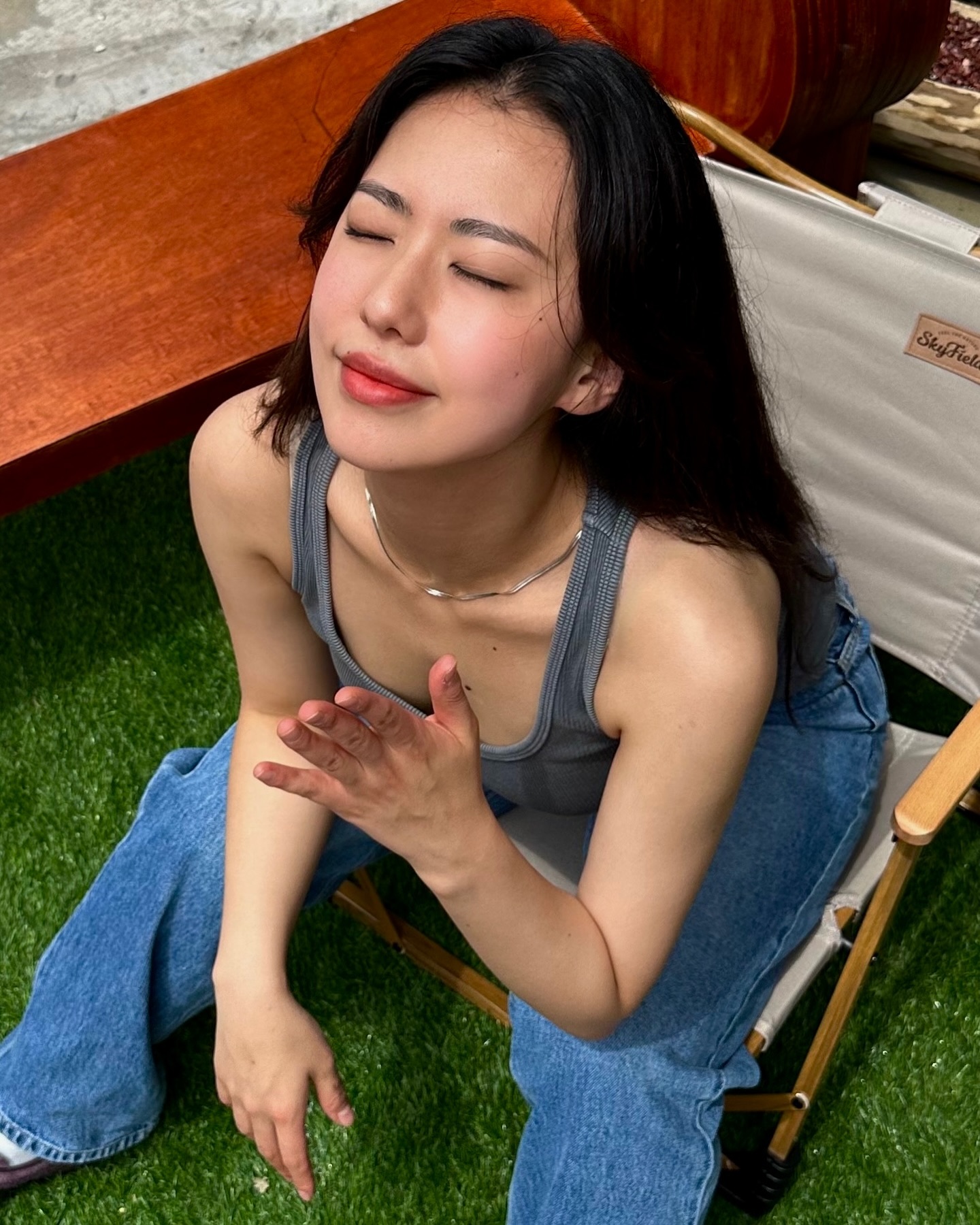 참참참 또는 묵찌빠 또는 아멘인 것이었다.🖐️
왜 저런 손 했눈지 나도 몰랑🤪
맨날 가고싶댜 #성수동 #서울숲 🌳