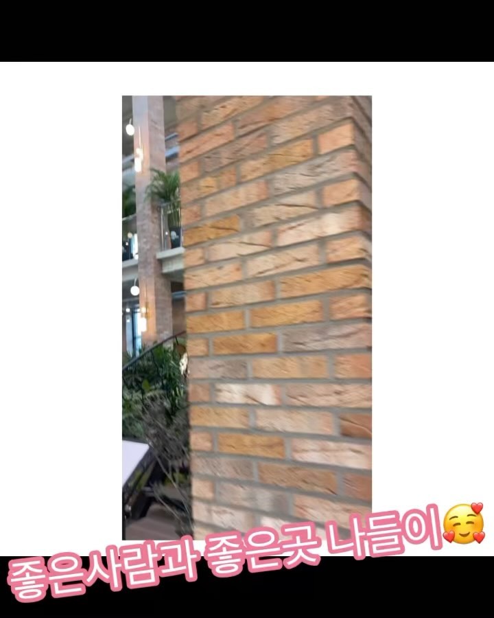 _
⠀⠀⠀⠀⠀⠀⠀⠀⠀⠀⠀⠀⠀⠀⠀⠀⠀
오픈시간에 맞춰서 갔는데도
많다많아!
귀요미 쪼꼬미친구가 졸려서
일찍나왔지만
조만간 샐러드먹으러
또 갈 예정❤️❤️