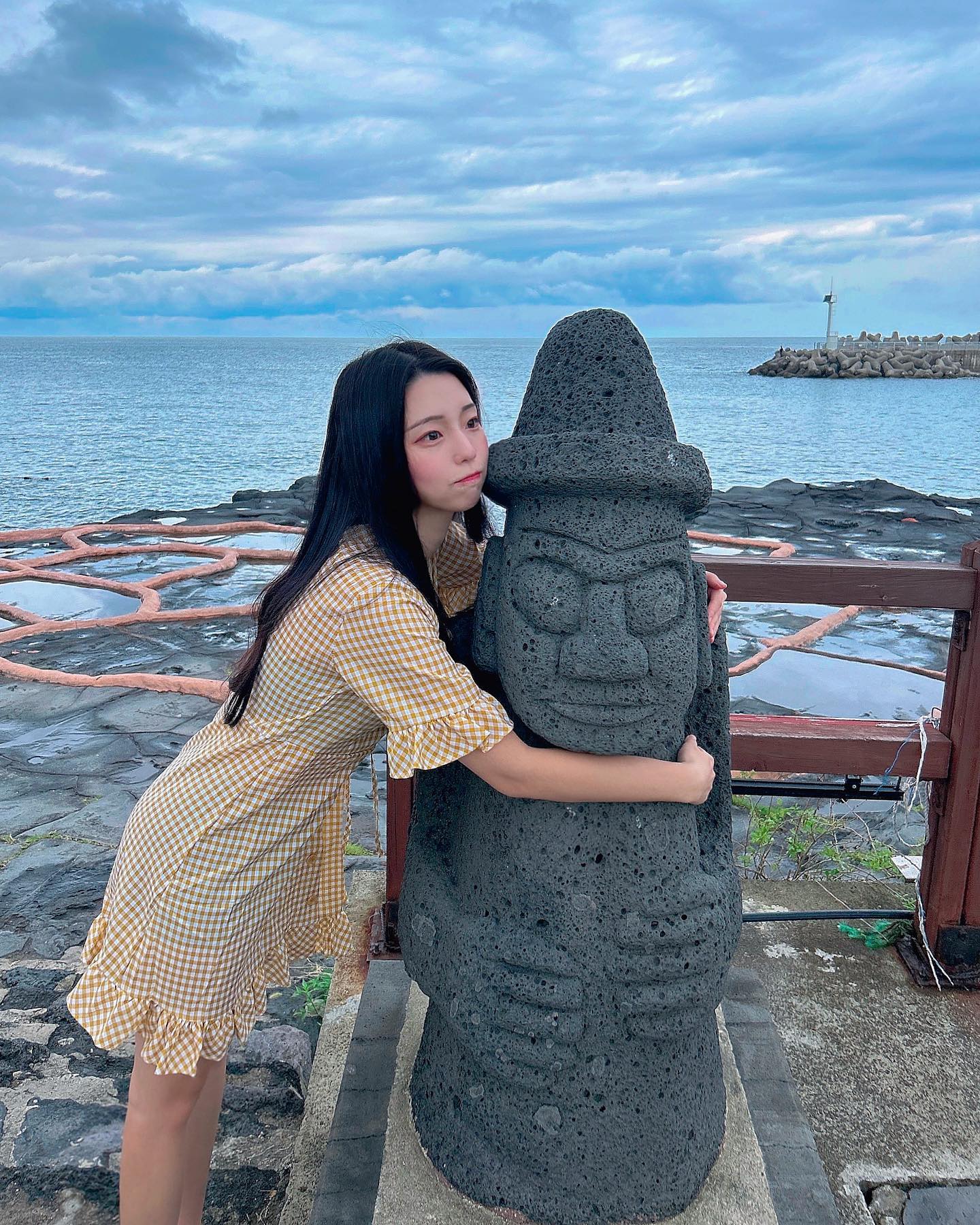 돌이 뭐 이렇게 귀엽고 멋져🌚