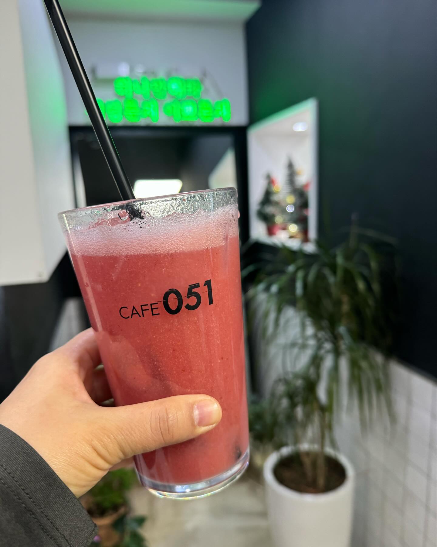 부경대 051카페 맛난 봄음료 마시고, 산타기!!!
오늘도 2만보 걷고, 다리집에서 간단 분식으로
떡볶이, 어묵, 튀김 추억의 맛이얌~~~!!!
#경성대카페추천 #경성대카페 #051카페 #부경대카페 #설향딸기🍓 
#황령산 #금련산 #금련산역맛집추천 #다리집떡볶이 #분식그램 
#다리집떡볶이 #추억의맛👍 #다리집오징어튀김 #다리집 
#맞팔해요💕 #맞팔환영💕 #서이추환영❤️ #서이추🌸