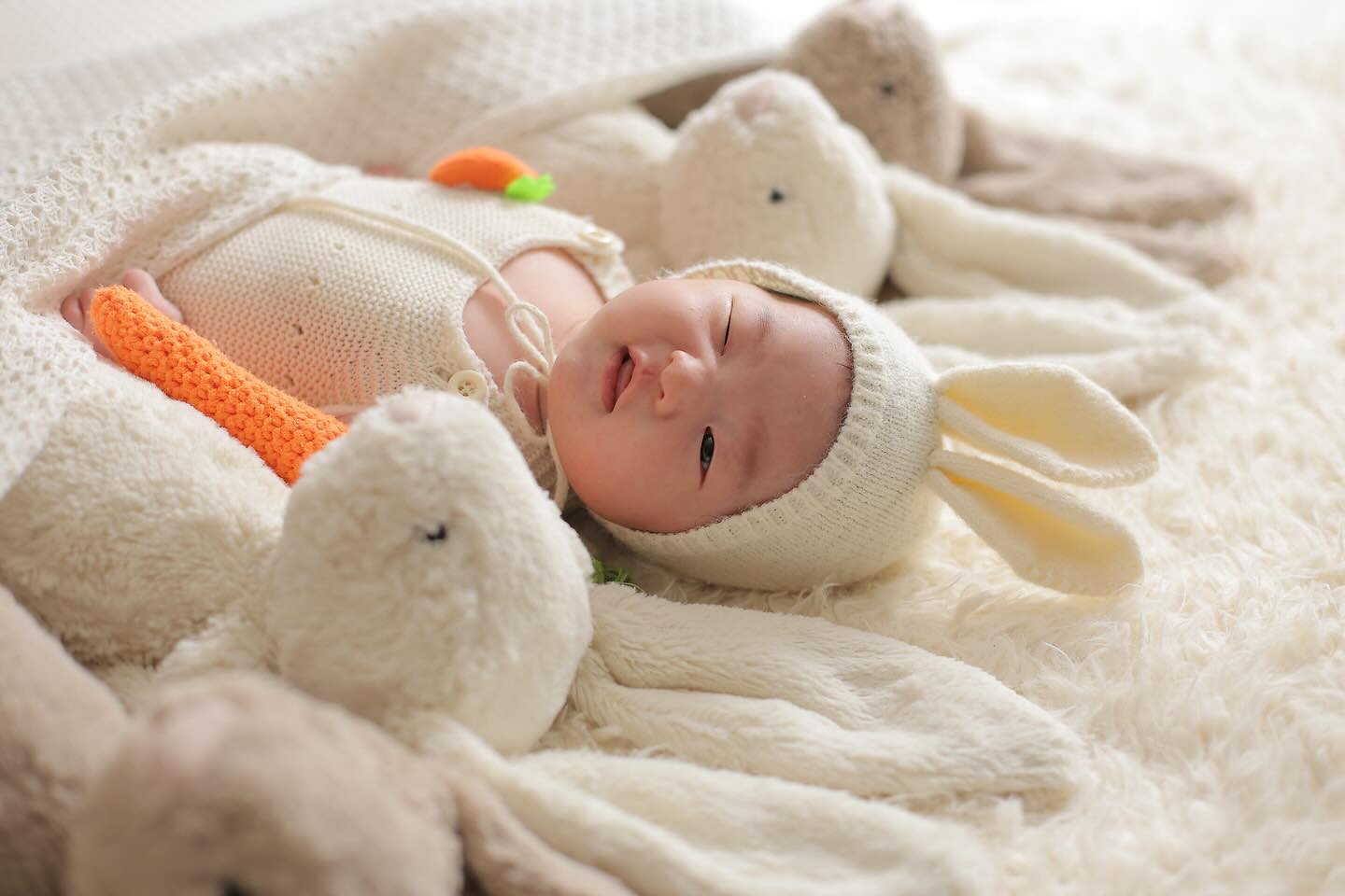 ⠀
50일👼🏻🩵
⠀
⠀
⠀
⠀
⠀
⠀
⠀
⠀
⠀
#애기
#아가
#천사
#귀요미
#50일
#50일촬영
#신생아
#애기스타그램
#가족
#가족스타그램
#딸
#딸래미
#이쁘다