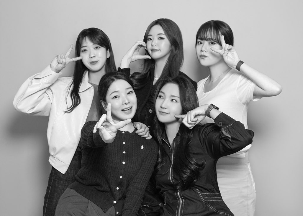 많은 계절을 함께했지만 아직 20살에 멈춰있는 변함없는 친구들^^ 덕분에 난 행복해🤥❤️