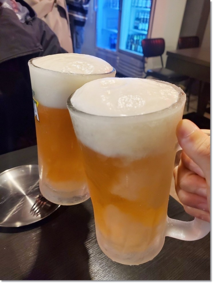 교대역맛집 다양한 소스 피자와 생맥주 한잔 피자에 미치다