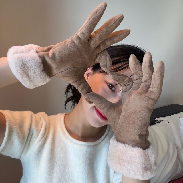 🔆 on Instagram: "#광고 #롸잇히어 #right_here 
프로 수족냉증러의 필수템🧤"