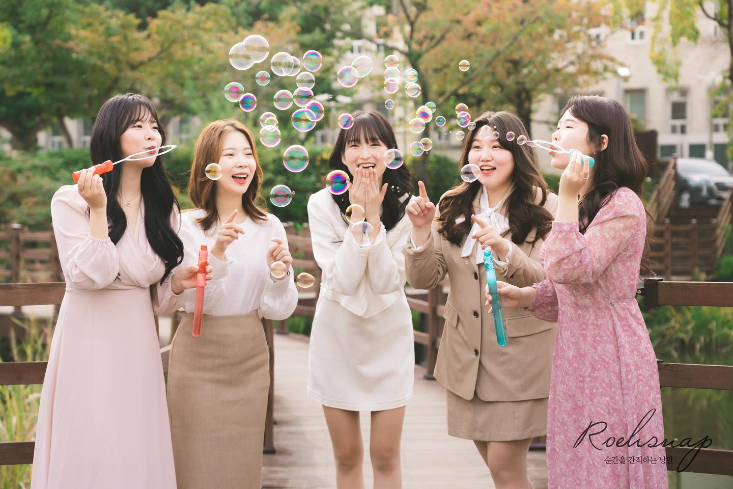 #서울과기대
#서울과기대졸업 

처음으로 촬영한 캠퍼스라
이벤트가로 진행됬었던 촬영🙈
➡️➡️하이라이트 참고!!

현장에서 촬영스팟들을 찾으며
다양한 컷을 남겼지용!
다른 컷들두 곧 올려볼게여🐼