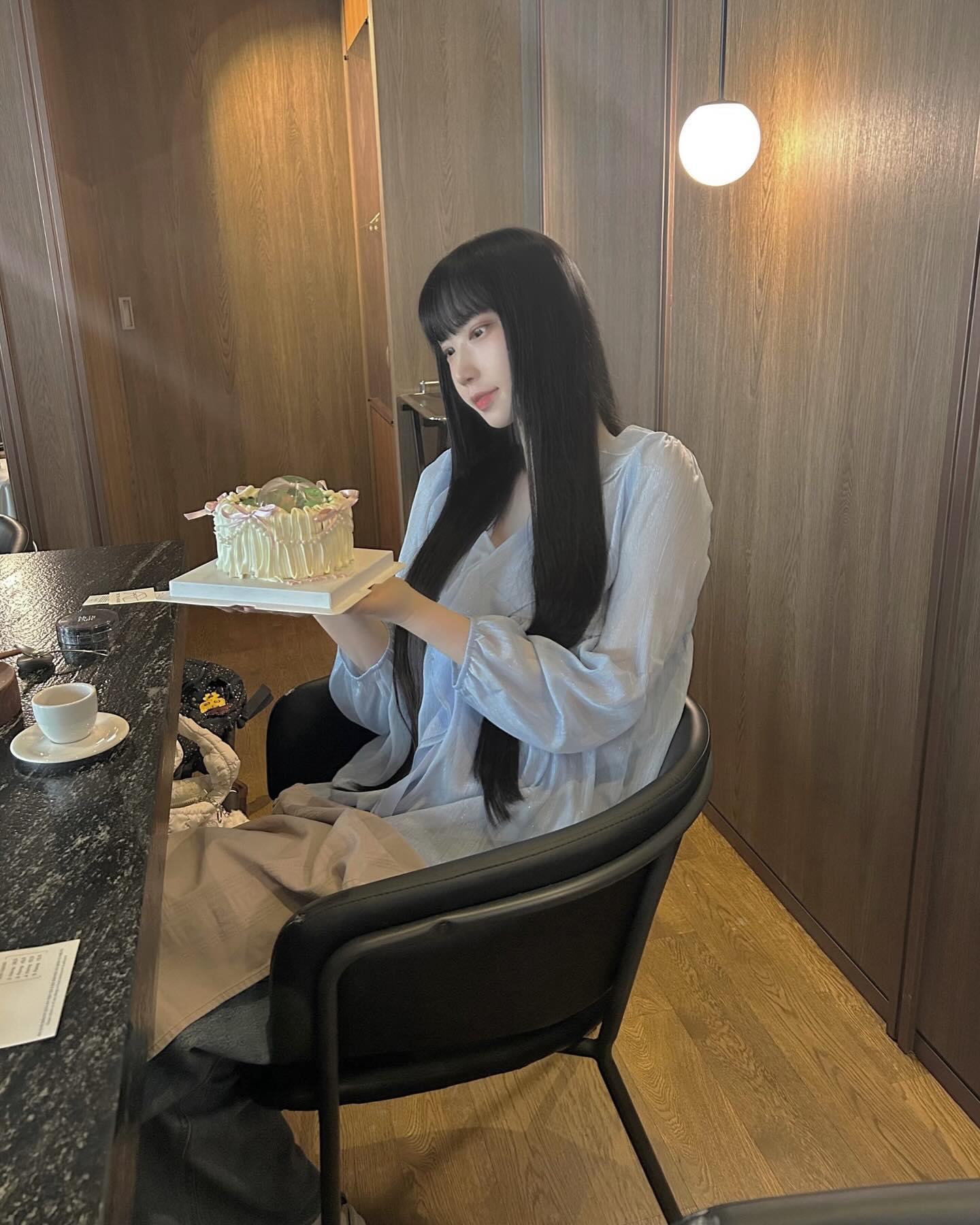 예쁜 3🤍🤍일 완성 -✨ 👫🏻🩶
