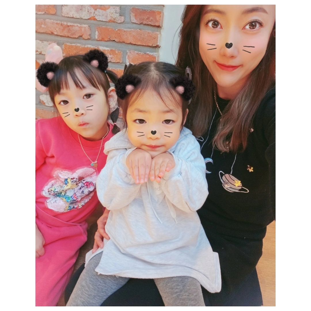 #올만에3샷

귀요미들과 #셀카 😍
사랑쟁이들!!ㅎㅎ
.
.
.
#카페데이트#데이트#데잇스타그램#귀요미#어플사랑