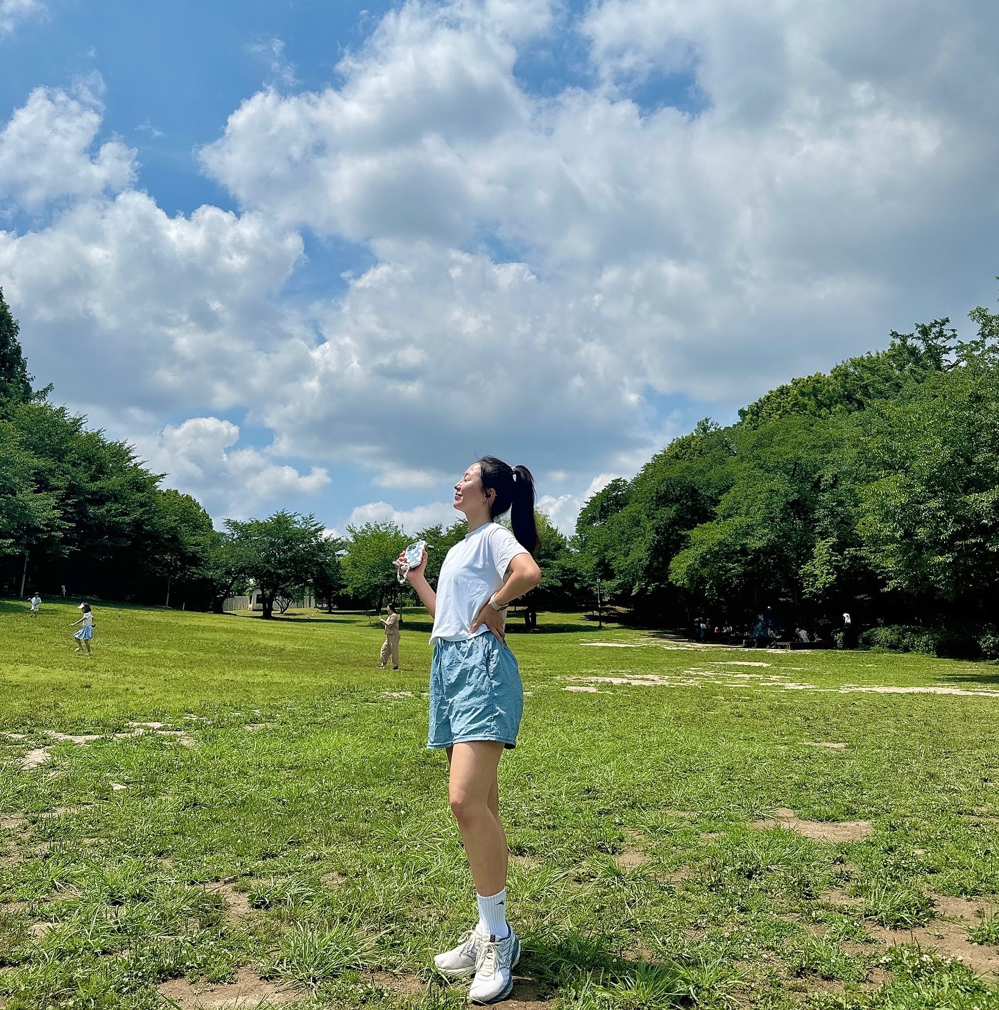 .
우리 슈여니랑 뛰뛰🏃🏻‍♀️🏃🏻‍♀️🏃🏻‍♀️
내가 넘 좋아하는 우리 슈여니가 나랑 운동을 같이 해주다니!!!
감격...🥹💕 이제 나도 찐친 운동친구+1!!!!!
함께 건강한 일상을 나눌 수 있다는 게 정말 감사하고 행복하다😻💖

그치만 현실은 슈여니 날씬이되는 동안 나는 통통이되서
1박2일로 슈여니한테 혼나는 중😹😹😹

슈여니가 나 얼굴 오동통하다고 ”넘나 귀엽다“를 연발하는데
그래도 살은 빼야한데.....😹😹
까맣든지 통통하든지 둘 중 하나만 하랰ㅋㅋㅋㅋ😹😹

1박2일동안 계속 혼나기....진짜 탈탈 털렸다....
정신차리고 싶으면 녹음본 들으면 돼....🥲