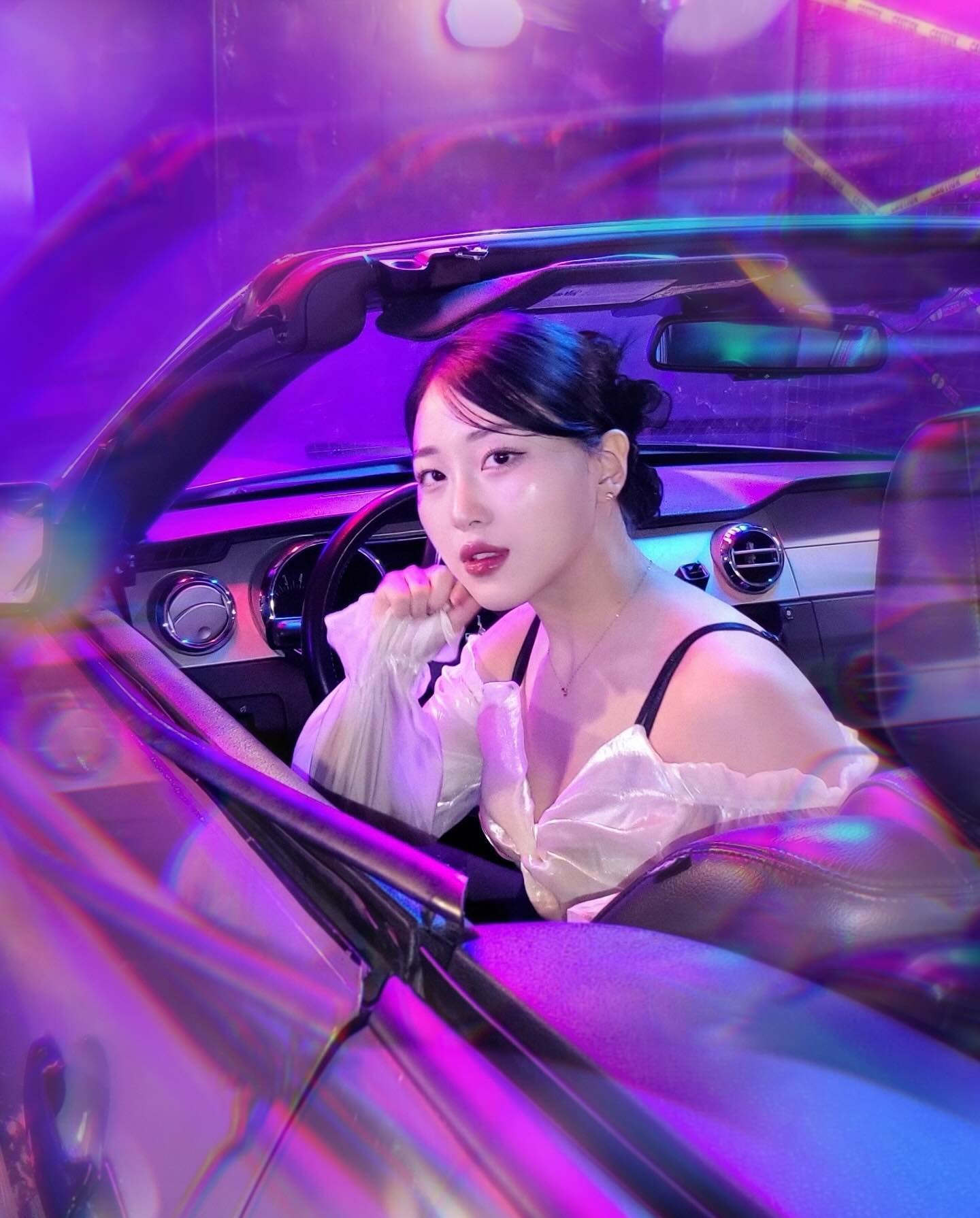 장롱면허 4년차 🚘
.
.
.
내가 운전한다면 목적지는 단 세곳
병원, 경찰서, 천국

#홍대 #홍대카페 #홍대놀거리 #홍대데이트 #홍대셀럽파파라치 #홍대셀럽파파라치카페 #장롱면허 #운전 #물광메이크업 #속광메이크업 #물광 #속광 #속광밤 #글로우메이크업