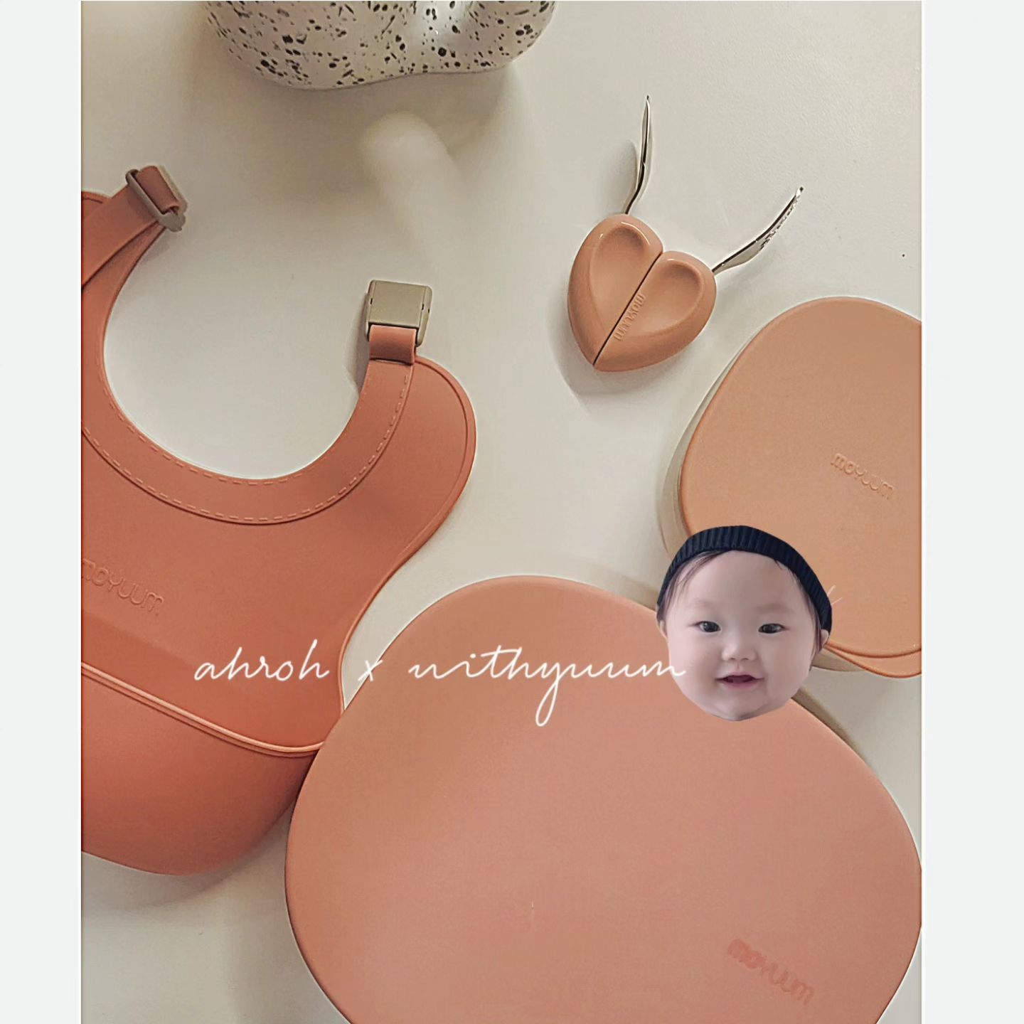 #서포터즈 #모윰

🧸+ 2 5 9 
아로로 모윰 이유식기와 함께 
세끼이유식 스타뜨🙈

#위드윰 이라 햄볶케여🫰

moyuum_insta 

 #이유식기 #위드윰 #아기식기 #이유식준비물 #이유식세트