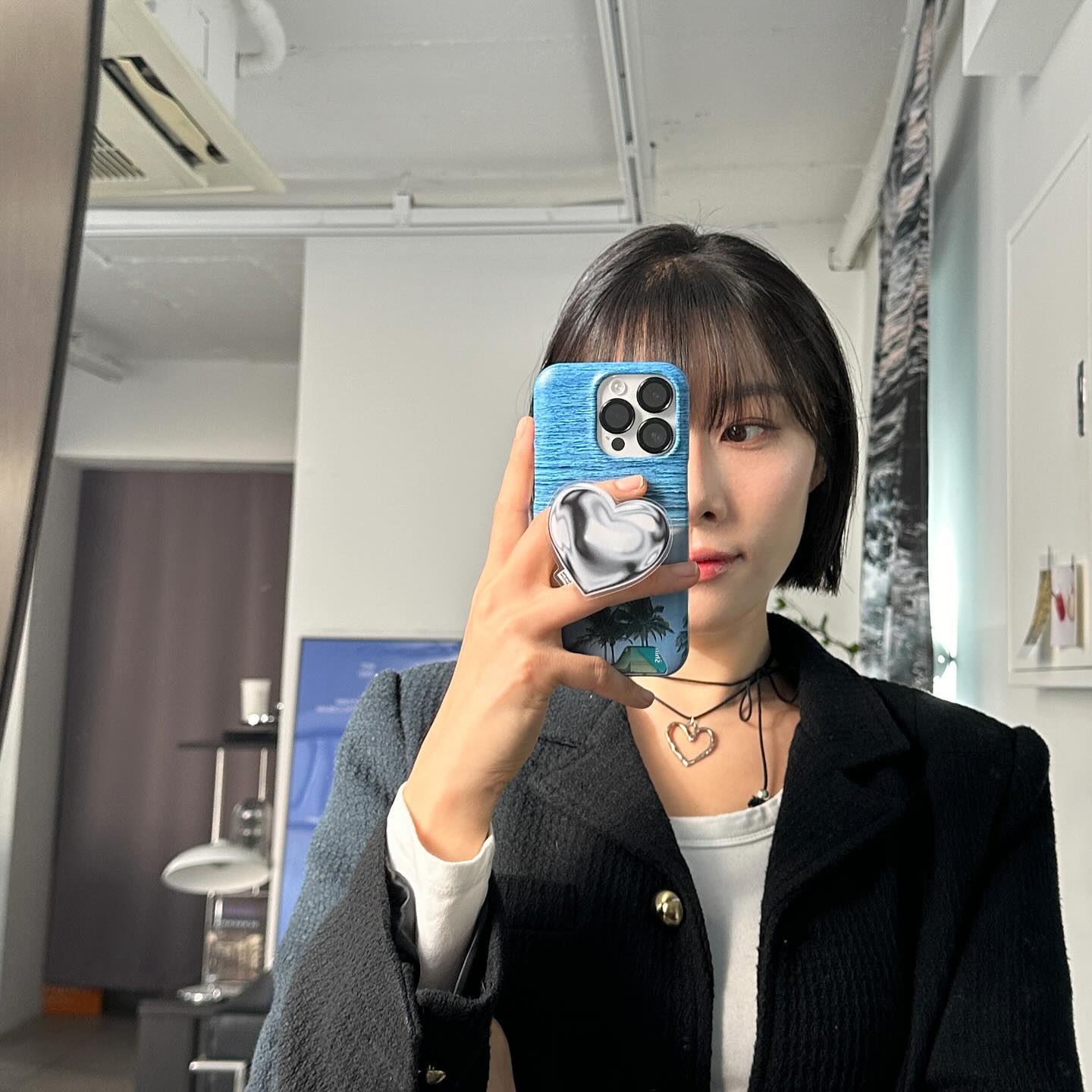 오랜만에 #태슬컷
얼굴형에 맞는 단발찾기🫶🏻

이 집 볼륨 너무 잘 하네
맛집이네

#퍼스널단발 #퍼스널헤어
#선정릉역미용실 #오브비