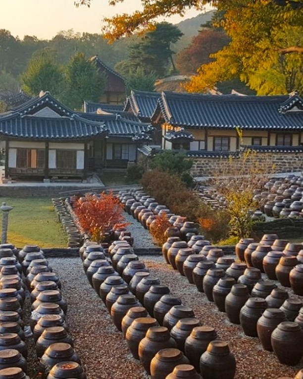#광고
ㅡ
🕯

나도 필요했다 #전통한옥체험 #한옥스테이 🧘🏻‍♀️

아늑한 선비의 집 논산 명재고택에서 자연과 함께했던 
그 시간..🕑 편안한 공간에서 전통문화체험을 즐기며 
#시간여행 을 경험했지.. 

게다가 한옥이라는 따뜻하고 전통의 맛과 멋을 즐기기에
너무 충분했던 1박2일.. 
다양한 전통체험, 천연염색, 전통음악공연까지..
모두 좋았음..❣️

나를 충전하는 시간여행 떠나봐. 
어서~ಇ( ˵ᐛ ˵)ಇ

ㅡ
👉🏻 http://www.myeongjae.com/ 

ㅡ

#고택체험 #한옥여행 #고택에서의하루 #힐링여행 
#전통숙소 #한옥힐링 #역사탐방 #전통의미 #소중한추억 
#전통과현대 #자연속의휴식 #선비의하루 #명재고택 
#고택힐링 #전통체험 #마음힐링 #또가야지