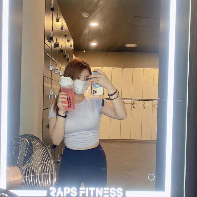 DA_JEONGs2 on Instagram: "#광고 ❗️프로쉐이커(PRO SHAKER)의 락앤락 프로쉐이커 트라이탄 리뷰❗️ 이 제품 정말정말 대추천!!!!!! 락앤락에서 나온 쉐이커 보틀인데 진짜 너무너무 좋다.. 일단 BPA f