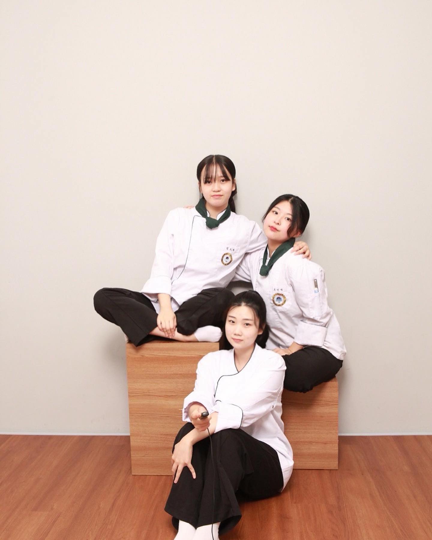 շօշշ.օԴ.շՅ ⎝ ᒁ ⎠
우리 17에 만났는데 벌써 21이야..