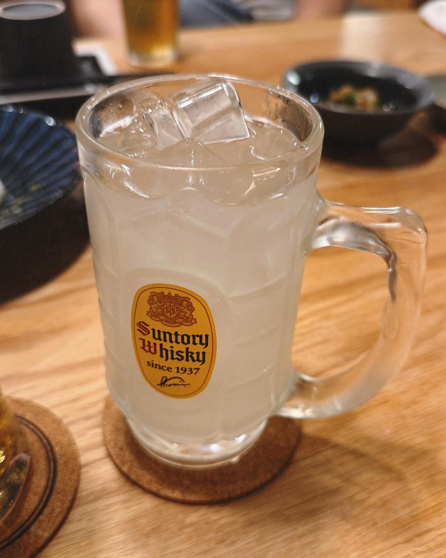 #갓포호산 #대전이자카야 #대전맛집 

언니가  나 먹어보라고
술이랑 안주 계속 시켜주심🥹🫶🏻
유자하이볼 깔끔하고 진짜 맛있져🍹
하나하나 다 맛있다😋

#맛집 #여행