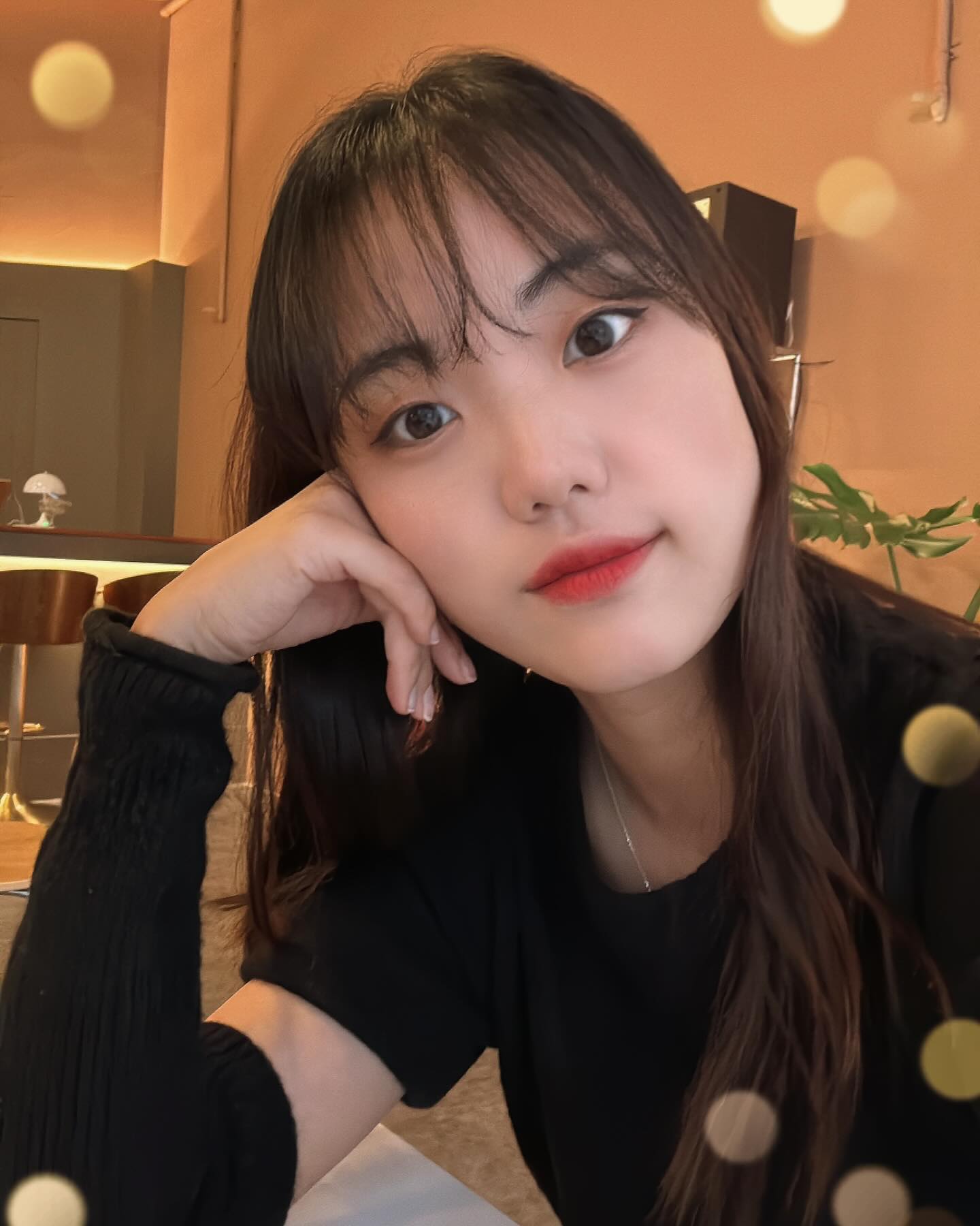 ⠀
2024
처음 들은 노래
커피 그리고 나🫧☕️
기록은 꾸준히 ...`♡´