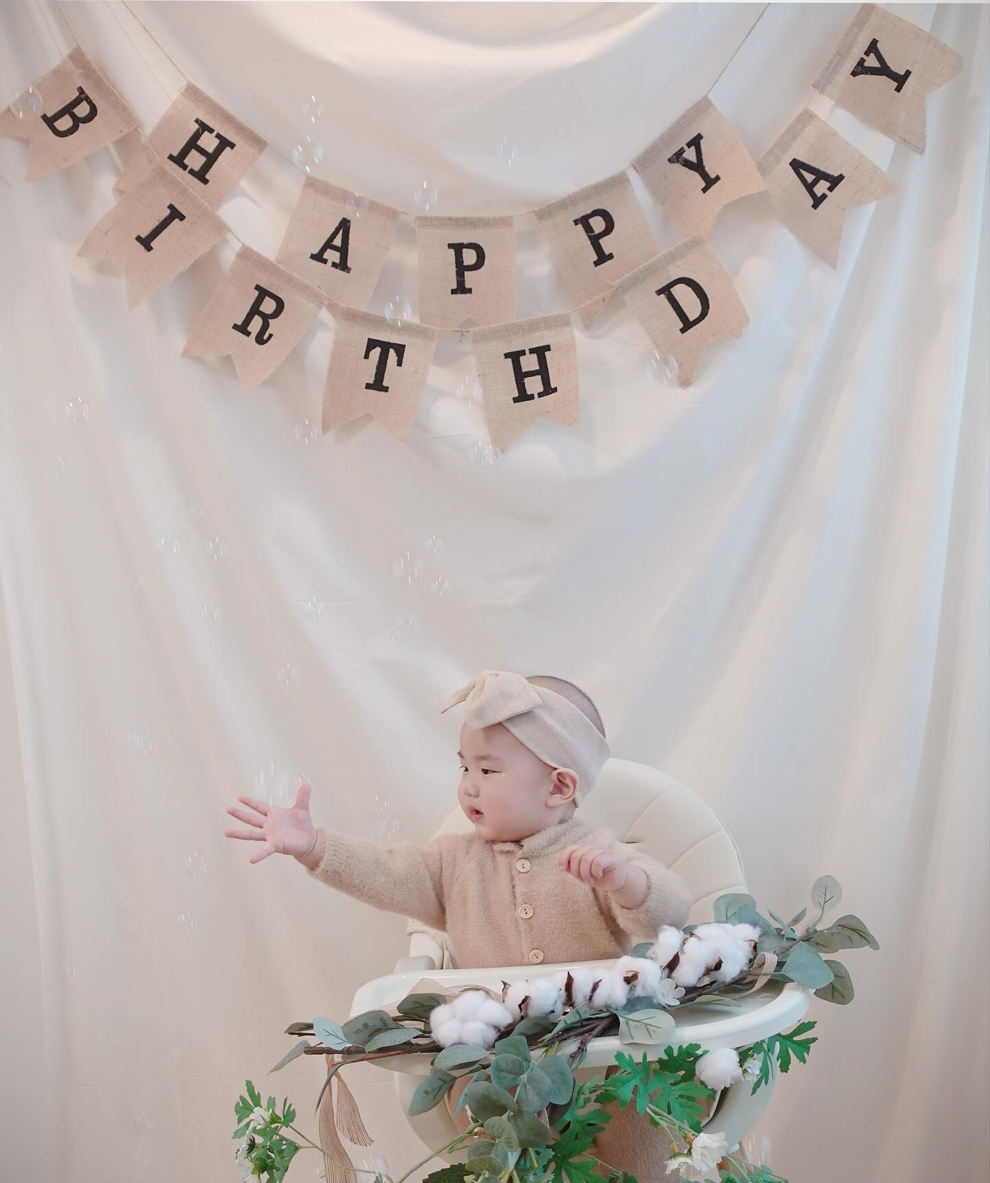 👶🏻 +400일

어그제가 돌잔치같은데 시간이 벌써!
어린이집도 적응 잘해서 대견한 건이
크느라고 요즘 아프기도 했지만
씩씩하게 이겨내고 무럭무럭 건강히 잘 자라길

400일 축하해❤️