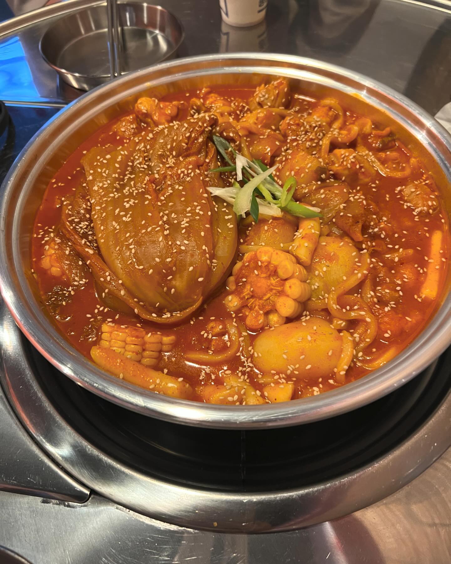 #협찬 
묵은지 닭도리탕 #JMT 주차도 편안하게 ~ 위치도 반포라서 집에가기도 편안😃
 #반포역맛집 #논현역맛집 #닭볶음탕맛집 #닭도리탕맛집 #포차 #포장마차 #분위기맛집 #가성비맛집 #술스타그램 #반포맛집 #반포술집