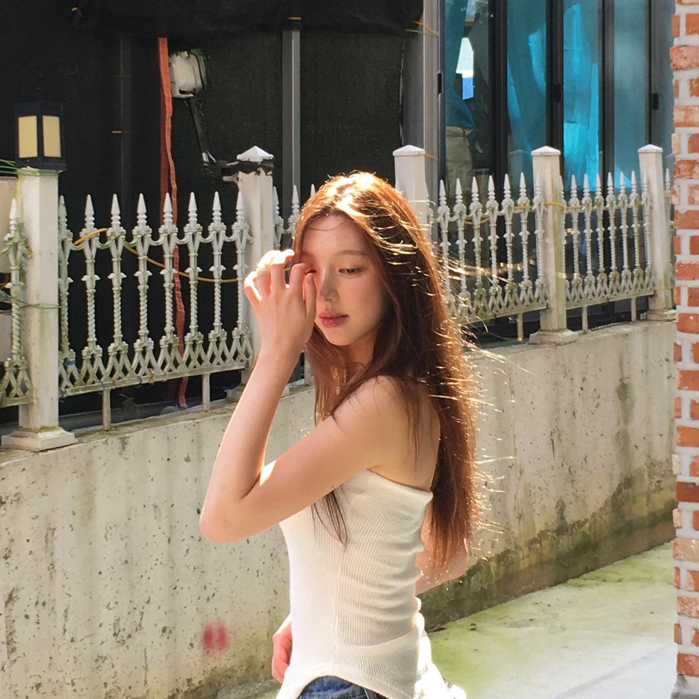 내일이면 벌써 8월이네요..🤫
20대는 시간이 후딱 지나간다는 말 몸소 실감하는 중🥲

하지만! 2024년이 지나기 전에 하고싶은 일 하나는 이룰 수 있을 것 같아서 기분이 좋아요🤭🧡
좋은 소식 생기면 제일 먼저 들려드릴게요🤭💛

다들 더위 조심하시고 이번주 마무리도 화이팅 하세요!̊̈!̊̈🤎