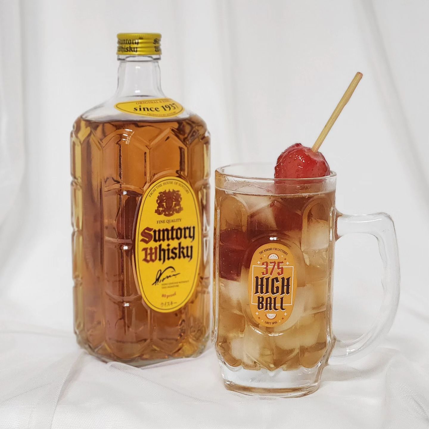 이거슨 탕후루하이볼🍹

#육퇴 #선토리위스키 #하이볼 #홍차하이볼 #탕후루하이볼 #존맛 #대존맛 #미쳐버려