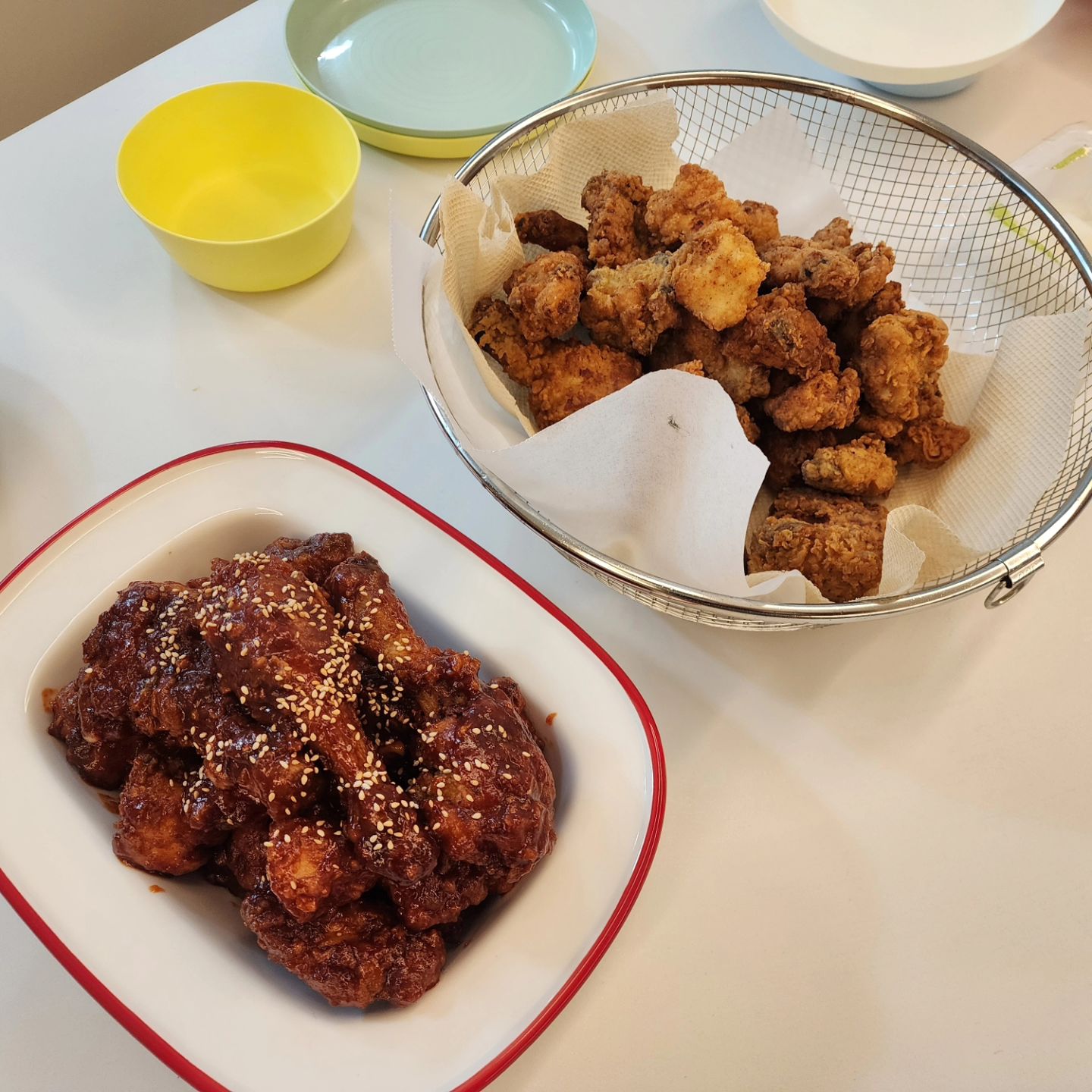 금손 민진이덕분에 어제 넘맛있는 치킨을맛봤지♡
맛있어!!!^ㅡ^ 애들도너므잘놀았다!!! 

#어제일상 #친구집 #치킨만들기 #금손친구