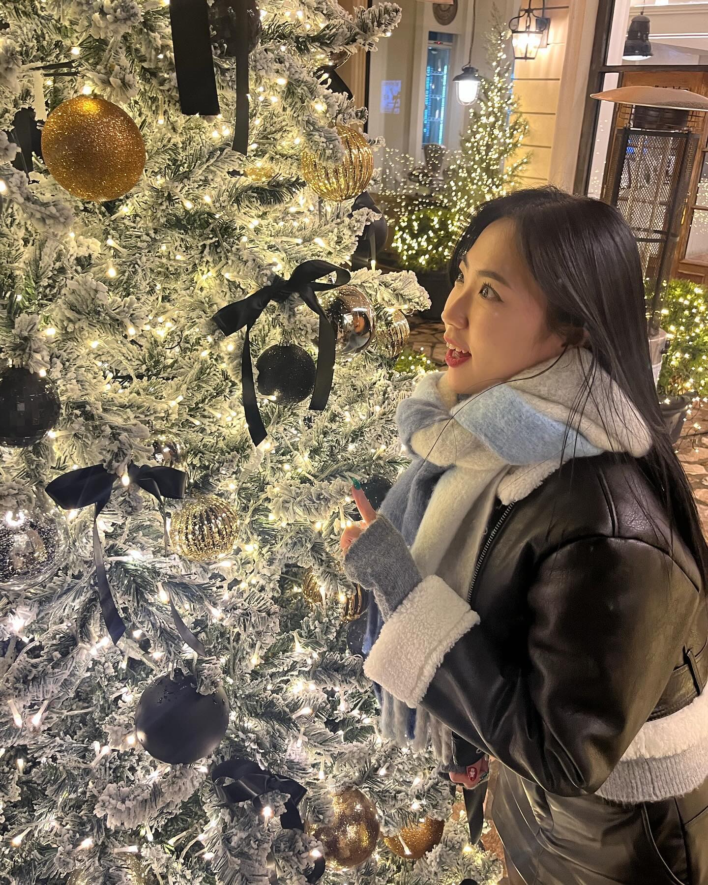 겨울은 싫지만 트리는 조하!🎄