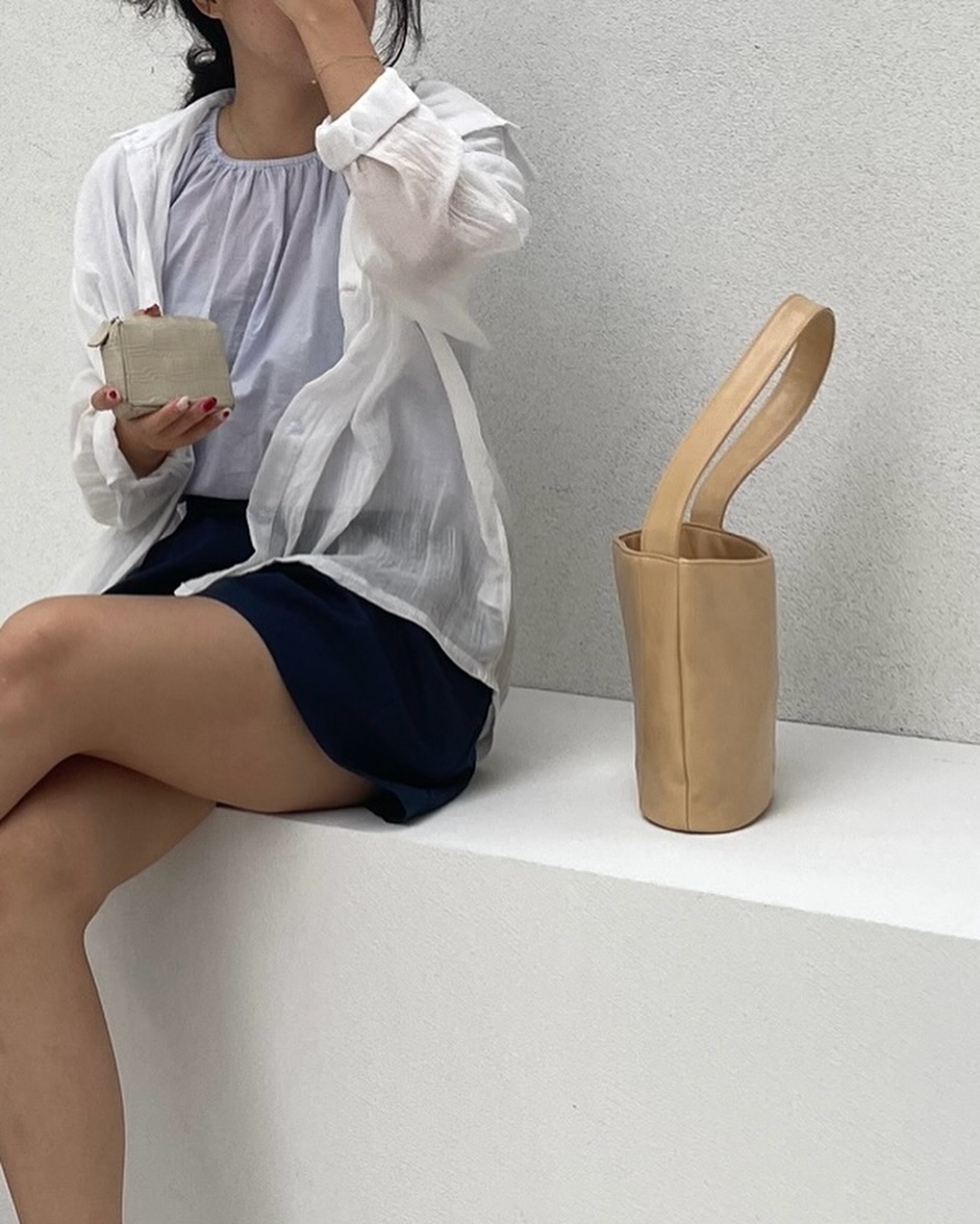 녀름 사진 쟁여놨는데 가을 배달이요🫧

성수 클로바 아주머니 나도 만났다(!!)

인생 첫 신점봤는데 분명 저보구 로또 사라고 했거든요
(결과는 출근 화이팅ㅠ) 웃어웃어