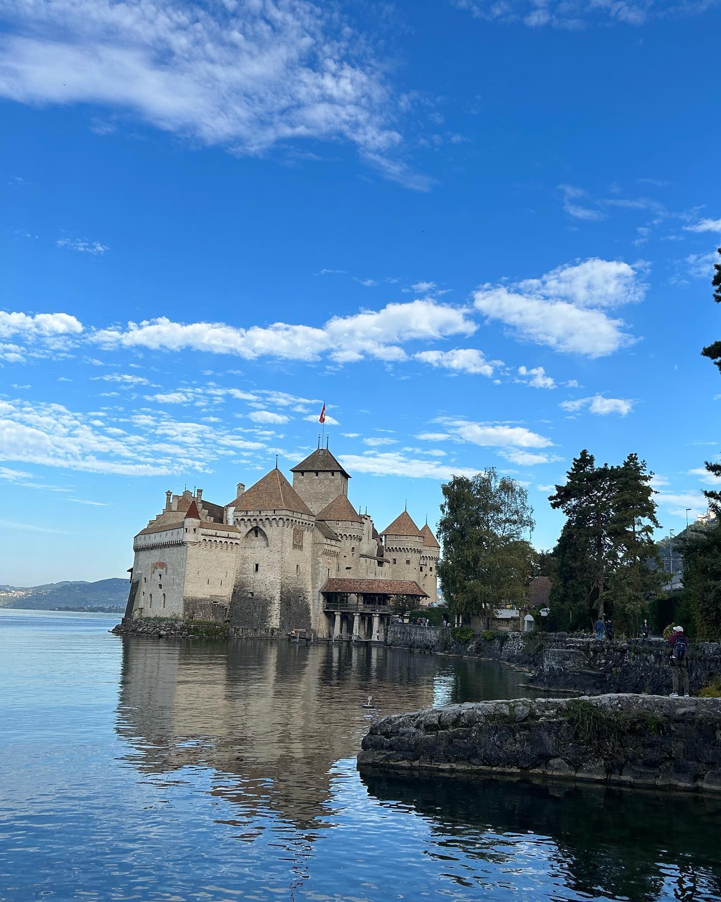 스위스 시옹성 완전 미쳤어.. 감탄이 절로 나오는 환상적인 뷰..#chateau de chillon #스위스시옹성#시옹성 #스위스여행🇨🇭
