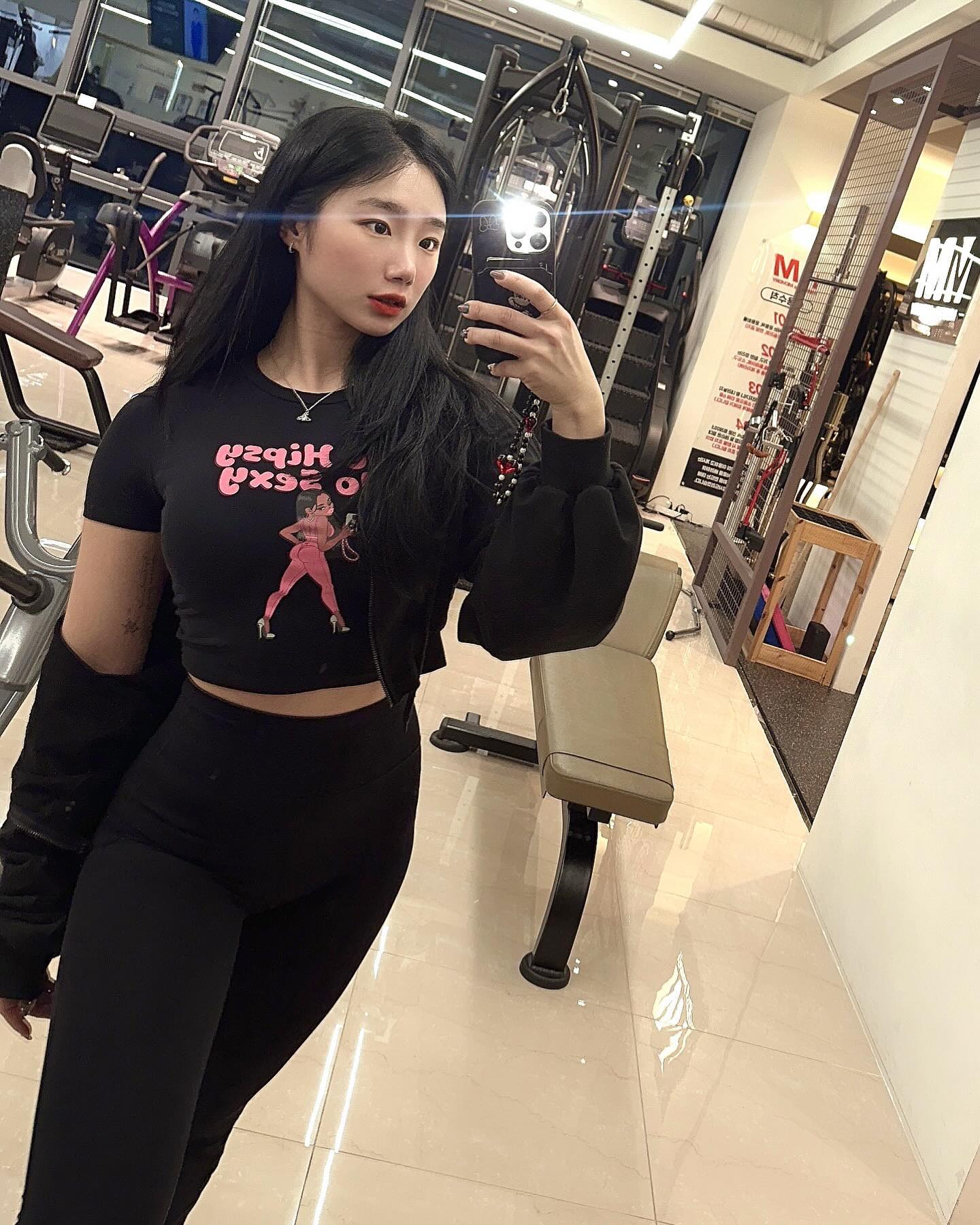 No hipsy✨No sexy ✨

📍힙시 팝업스토어6차 3/30토~31일 📍
바이젝 월드휘트니스에서 
힙시스터스 팝업스토어6차를 진행한데요🙌🏻
이번에는 새로운 이벤트가 있고 하는데 
이벤트도 참여하고 
🍑힙 클래스 도 참여 해보세요😆

#힙시걸 #힙시걸즈 #힙시스터즈 #힙업 #레깅스추천  #눈바디 #바디체크  #운동하는여자  #운동하는직장인  #다이어트 #운동복패션 #레깅스 #에슬레저룩 #좋아요 #selfie  #daily #ootd #workout  #fitness  #gym #diet #hip
