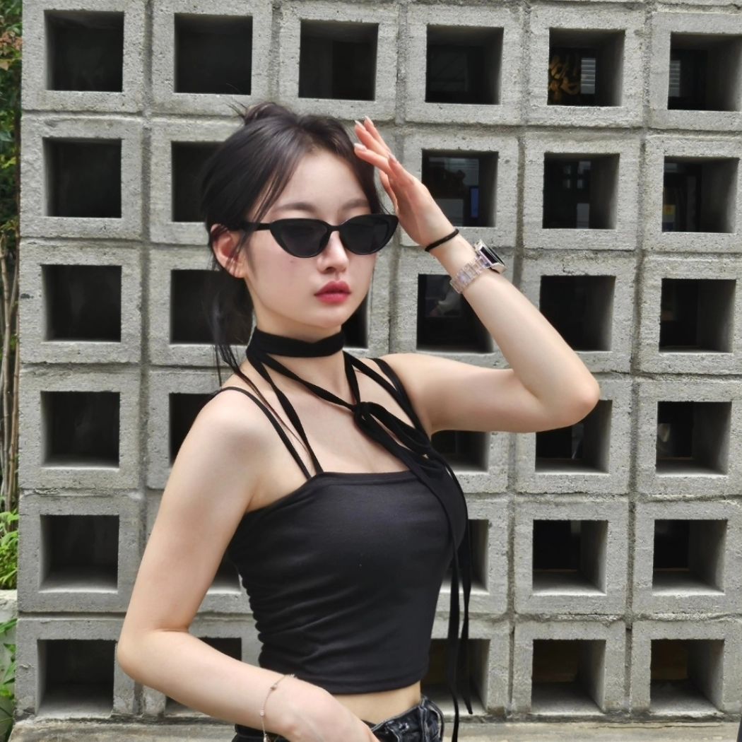Black🖤
물놀이하구 와서 머리 엉망 🙉

#부산 #광안리 #여행 #패피 #휴가