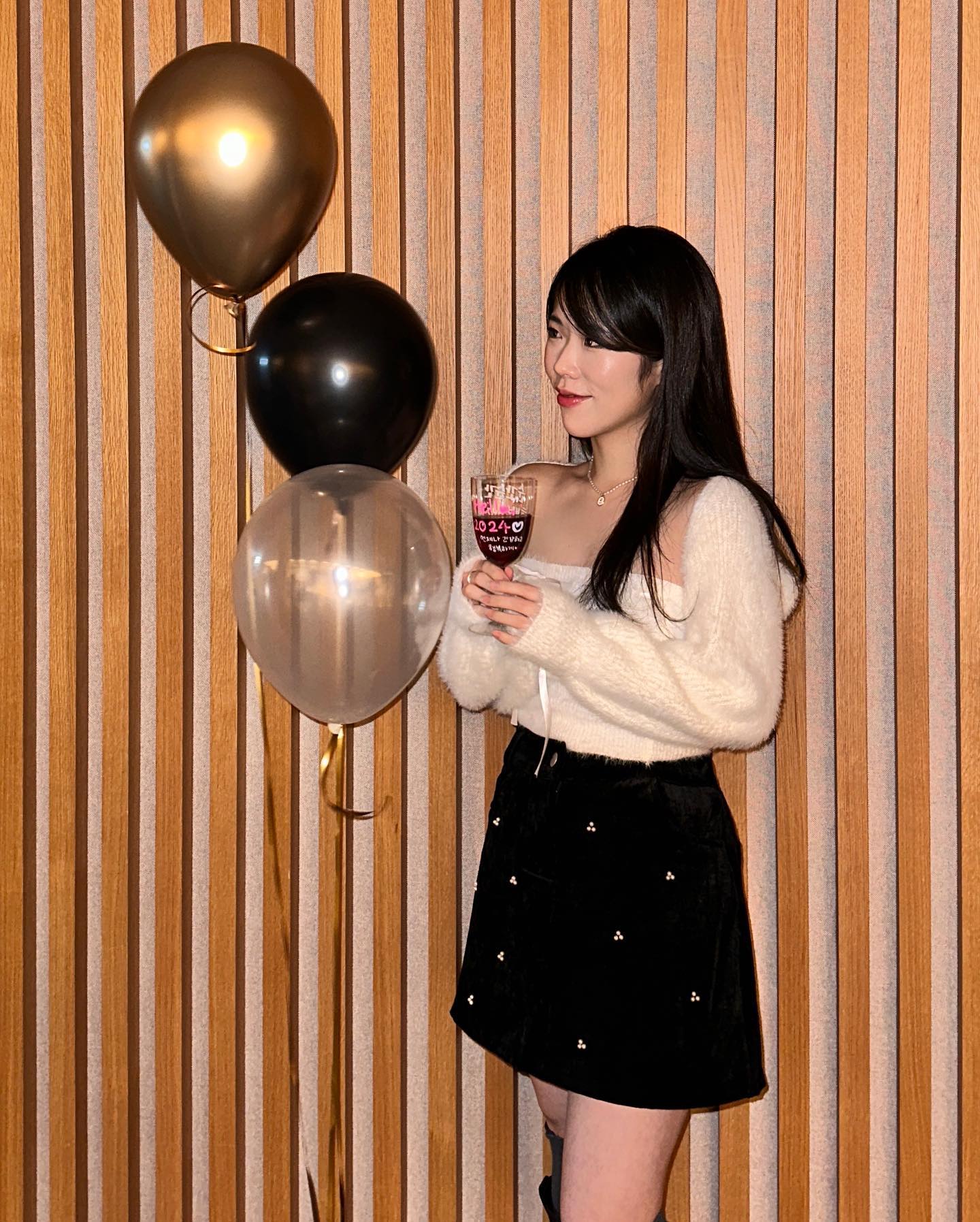 올해도 함께하게된 ✨Shutterbrity✨
🔎올리브영에서 나 발견하는 사람은 올해 술술 풀린다던데,,🧐

#올리브영 #새해파티 #셔터 #셔터브리티 #올리브영셔터 #셔터브리티파티 #oliveyoung #newyearparty #ootd #makeuplife