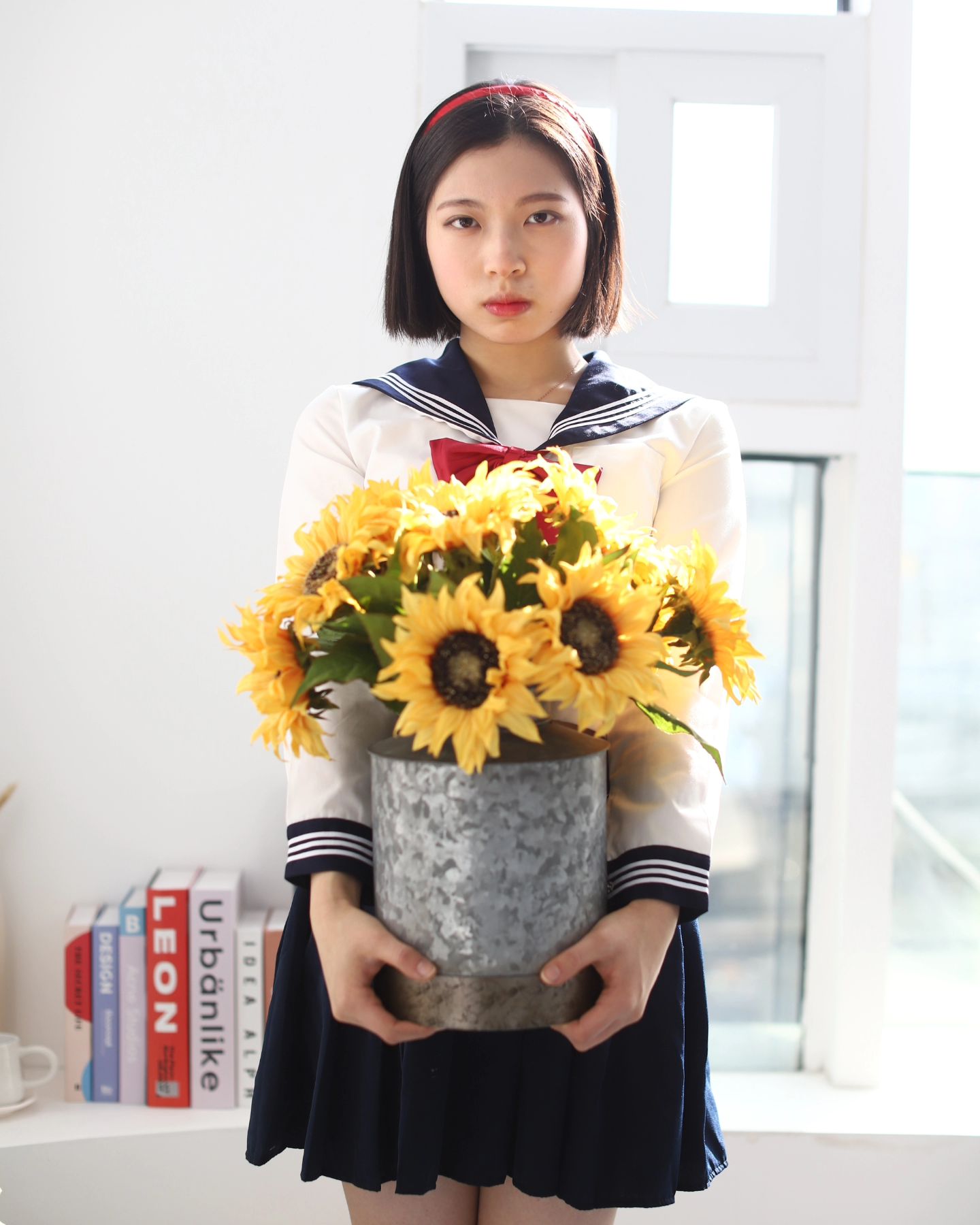🌻해바라기 + 세일러복 = 낭만💙청춘