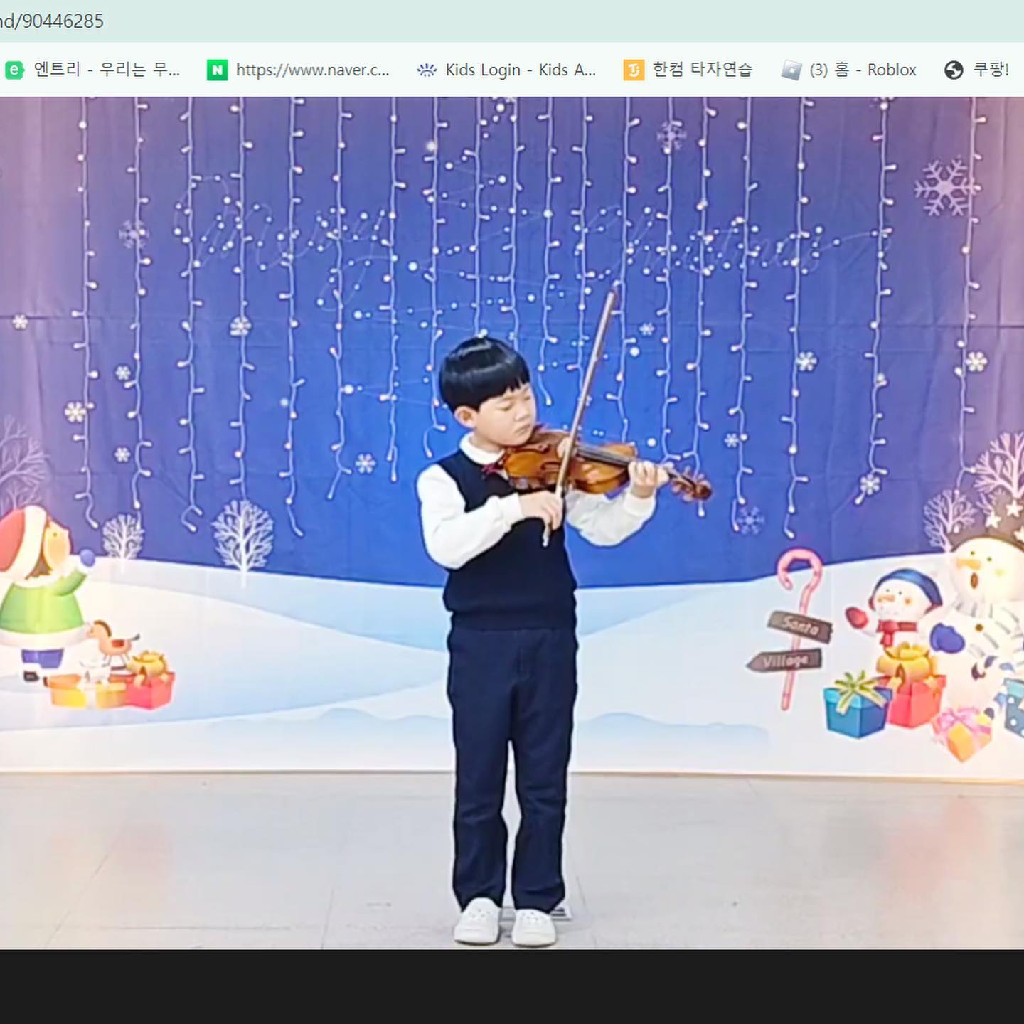 귀요미들 음악회~
1년동안 많이 배웠구나
기특해라~이쁘니들 사랑해^^
#음악회 #바이올린 #플룻 #초3