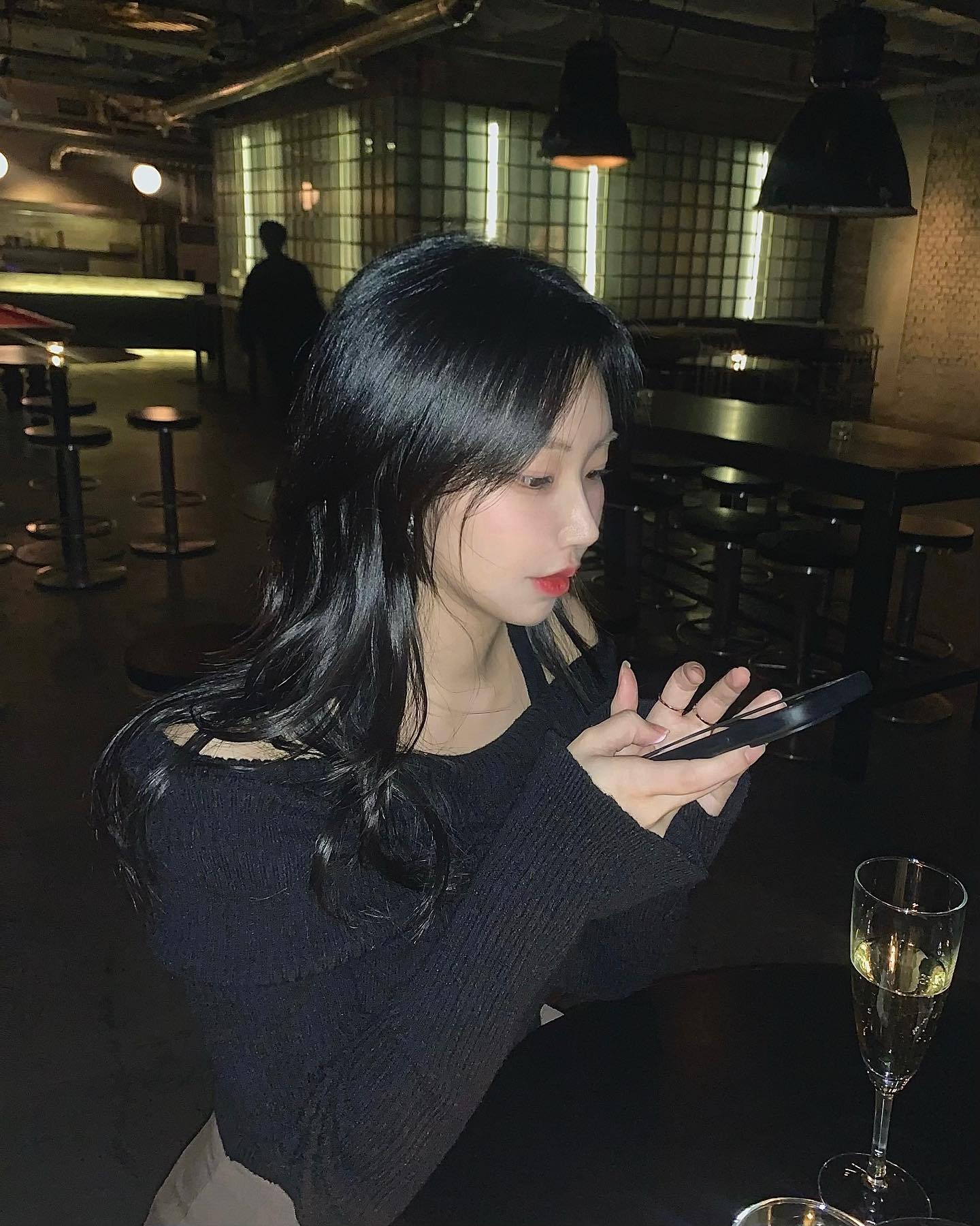 #광고 sixnight.seoul 

식스나잇 n번째 방문🚪
평일은 처음인데효 평일도 좋았다지요

#식스나잇 #압구정라운지바