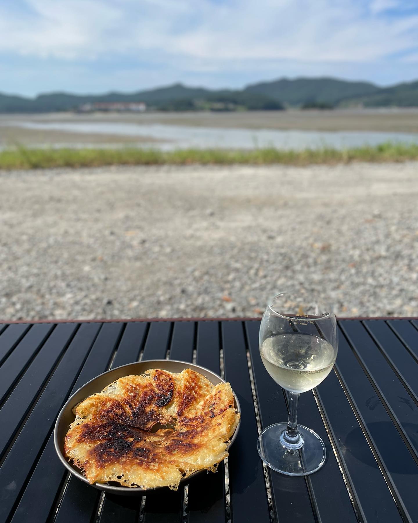 원래 살짝 타는거야~ #쟈니더플링 #반달군만두 #만두추천 #간편한요리 #캠핑