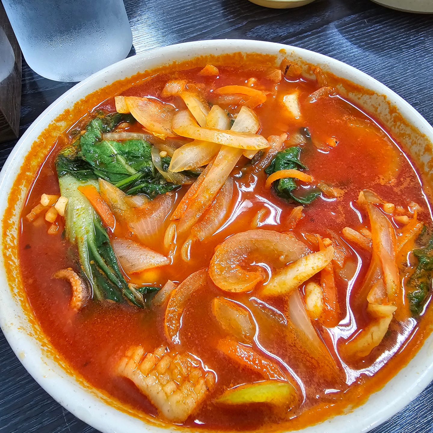 오늘 점심 

북경차이나에서 배터진 날! 
바로바로 나와서 뜨끈한 중국집 맛집ㅋ 

#삼선짬뽕맛집
#탕수육스타그램 #팔보채맛집 #깐풍기맛집 #명암리맛집 #탕정중국집