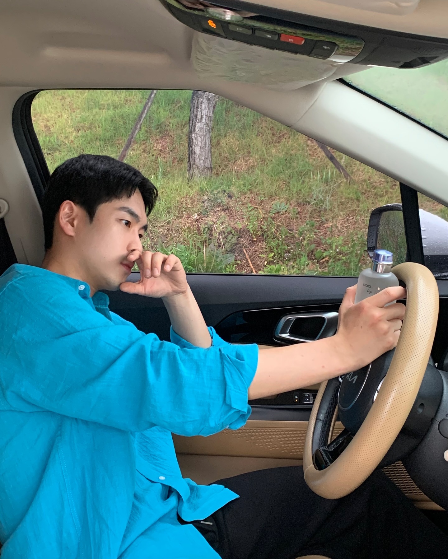 #제품협찬 여름맞이 새로 장만한 NEW향수 🫧🩵
더운여름 시원하고 청량하게 즐기기 좋은 돌체앤가바나 라이트블루 향수 소개합니다 
호불호없이 남녀 모두 좋아하는 상쾌하고 깔끔한향으로 맑고 깨끗한 이미지를 줄 수있는 향이에요 
여름 마이 향수를 찾고 있다면 청량한 돌체앤가바나 라이트 블루 향수 추천 합니다 👍🏻

#돌체앤가바나뷰티 #돌체앤가바나향수 #돌체앤가바나 라이트블루 #라이트블루 #라이트블루오드뚜왈렛 #라이트블루뿌르옴므 #라이트블루여름향수 #여름향수 #향수 #향수추천 #여자향수 #남자향수 #향수선물 #향수선물추천