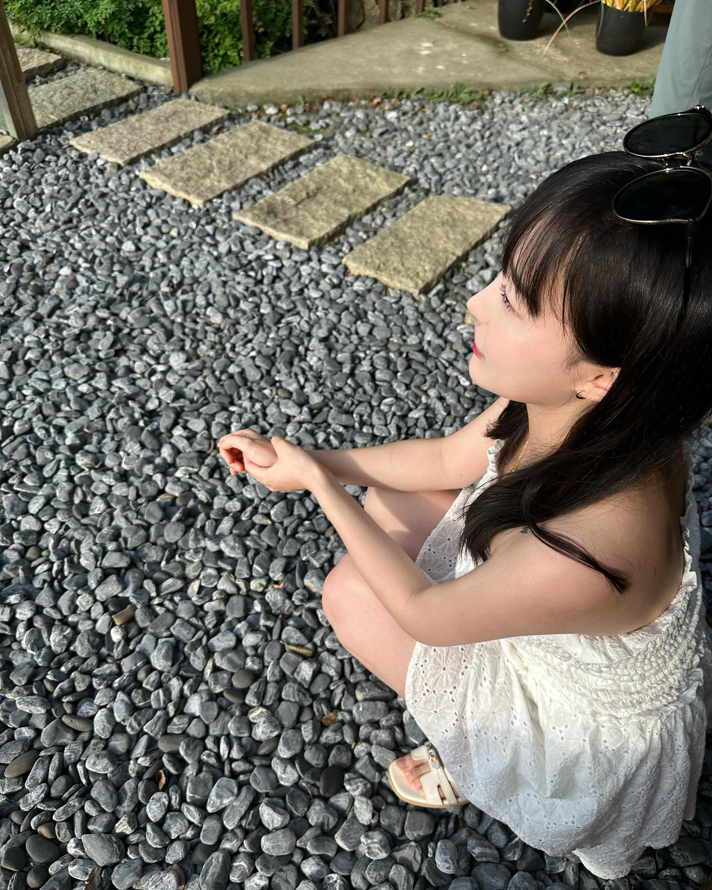 뒤에 배경 우짤..
