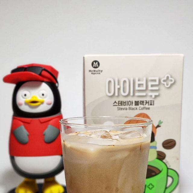 맛있는건 다 내꺼😋 on Instagram: "#협찬⠀ ➡️ 상품명: 아이브루 스테비아 블랙커피 ➡️ 별점: ★★★★★ ➡️ 판매처: 맥널티(@mcnulty_official) ➡️ 가격: 100개입 19,800원 ➡️ 맛 ✔ 맥널티