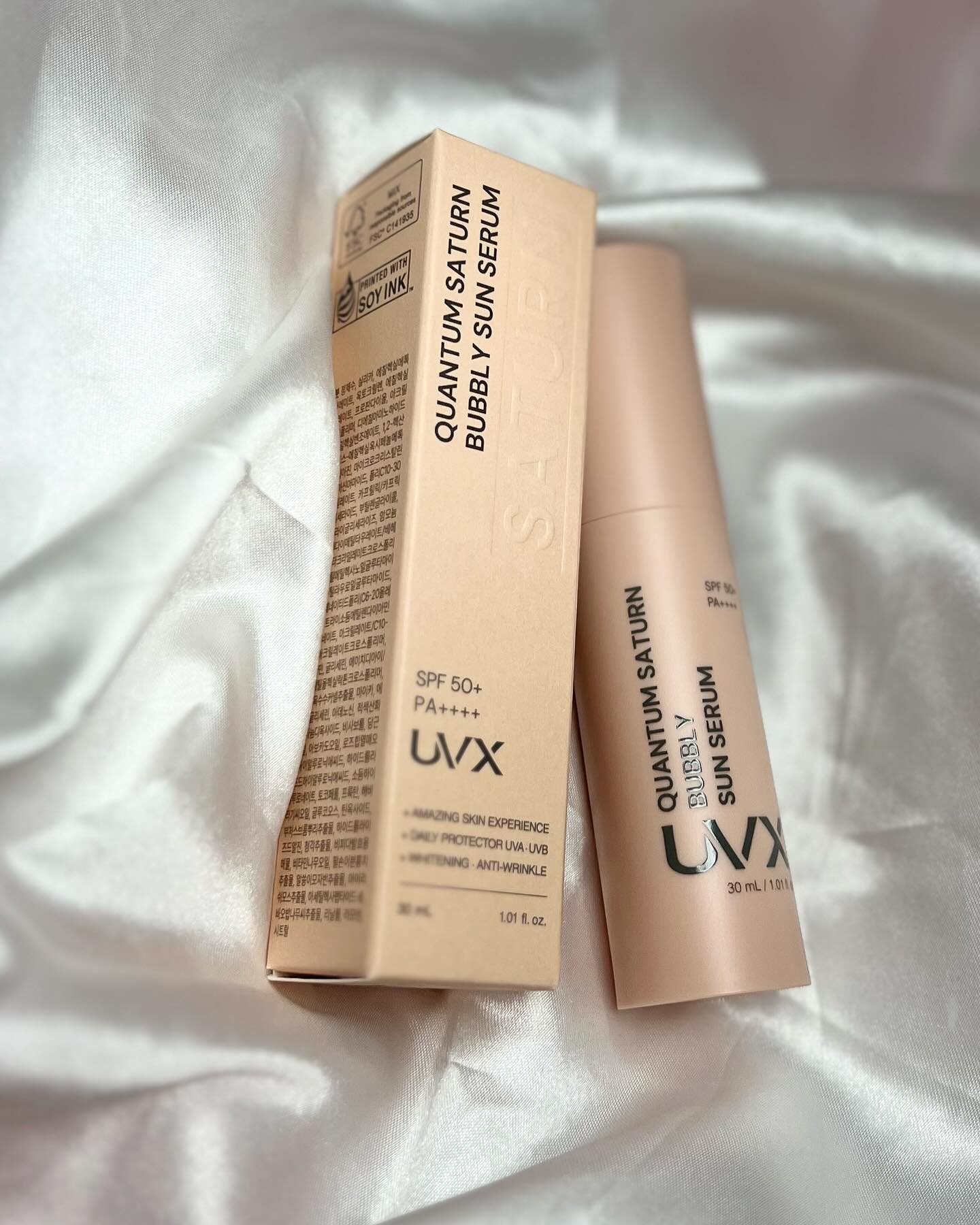 #협찬 uvx_suncare #새턴버블리선세럼 #UVX
첨엔 버블제형이라 롤링을 좀 해주시면 넘 만족스러운 베이스여서 넘 좋은 선세럼!! 윤광도 돌아서 광채메이크업 좋아하시는 분들에게도 좋은! 마무리감도 무겁지 않고 가벼워서 좋았던 선세럼
쫀쫀 윤광과 마무리감이 너무 좋은 UVX퀀텀 새턴 버블리 선세럼!!

#신상품나왔을땐 #경험 #선세럼 #여자선크림 #피부보습 #수분선크림 #버블리선세럼 #뷰티 #맛집 #선크림 #세럼 #선에센스 #반려동물 #건성선크림 
#선세럼 #UVX 퀀텀 새턴 버블리 선세럼